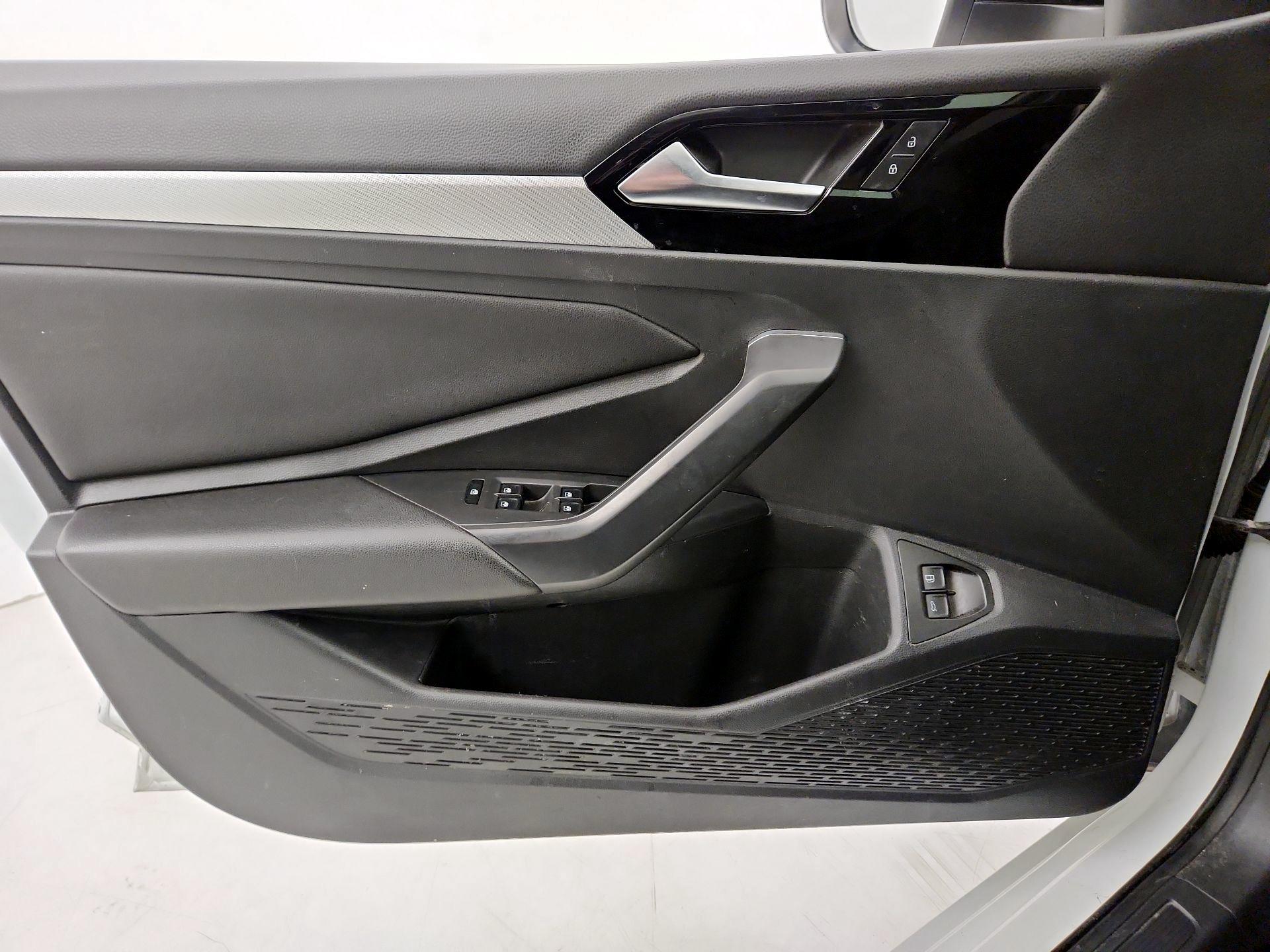 Thumbnail: 2020 Volkswagen Jetta - 12