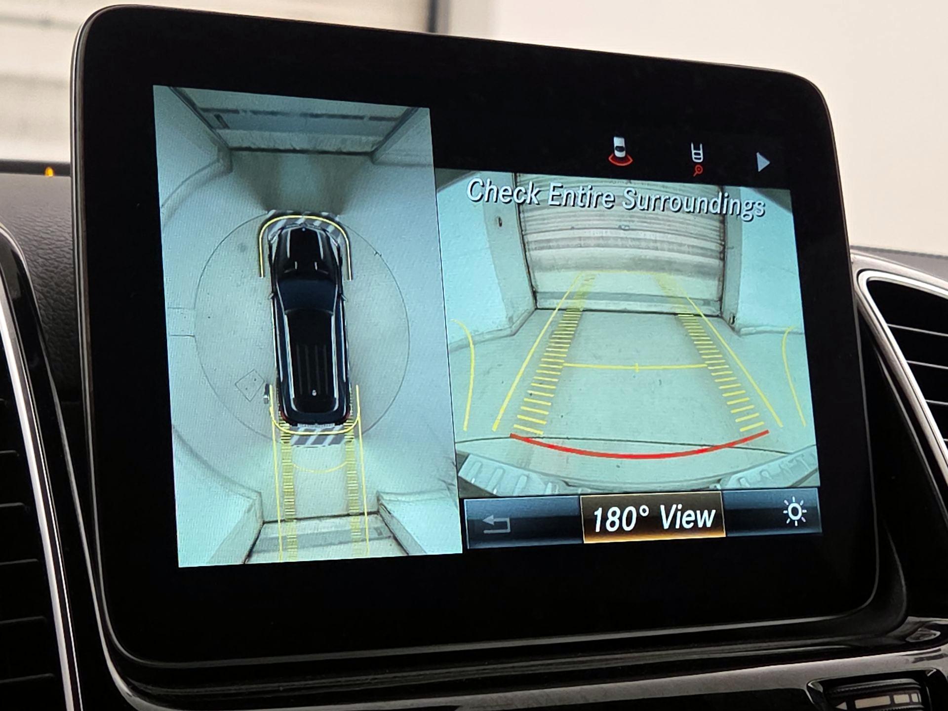 Thumbnail: 2018 Mercedes-Benz GLE - 15