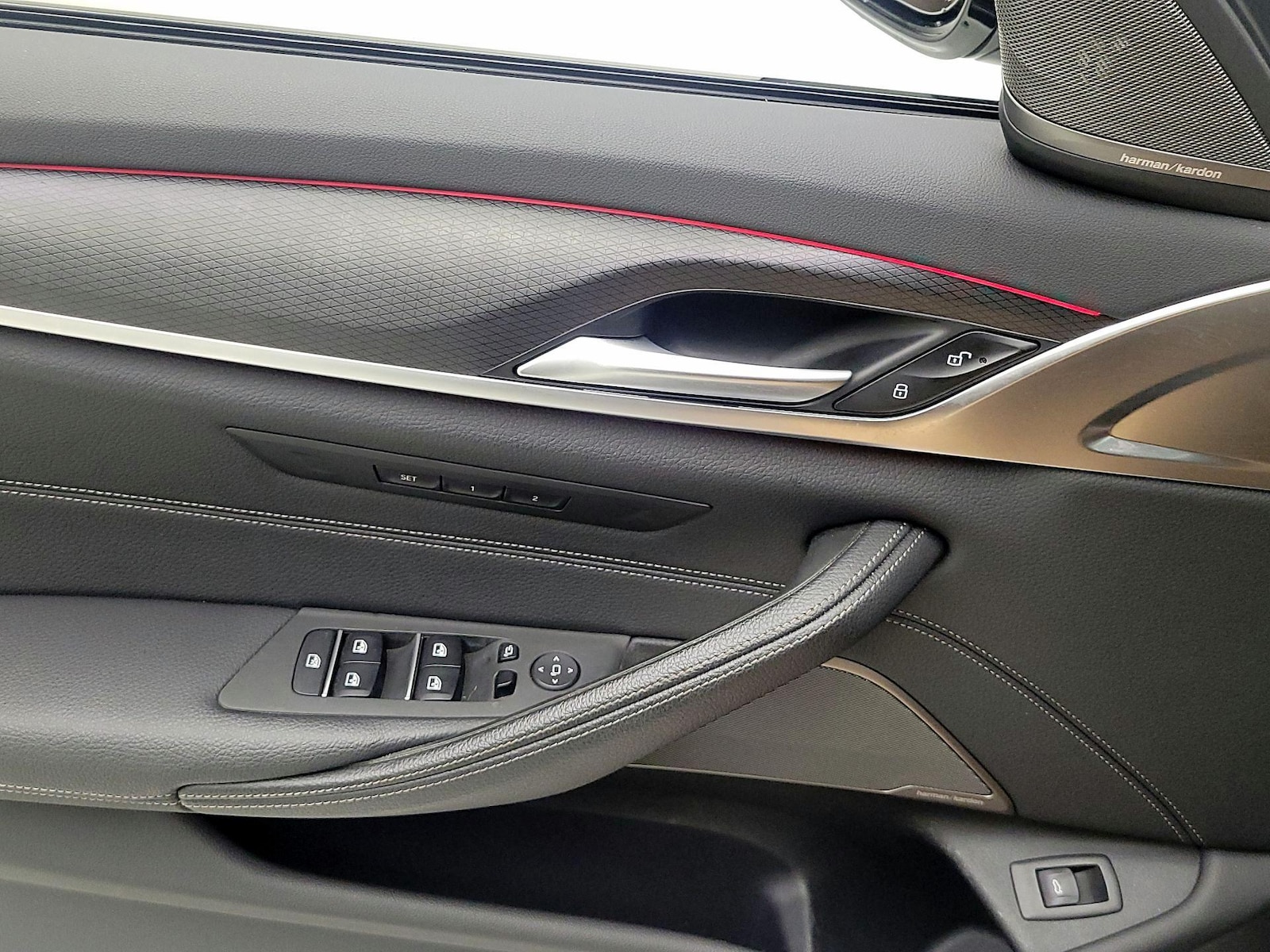 2022 BMW 5 Series 540i - Photo 13