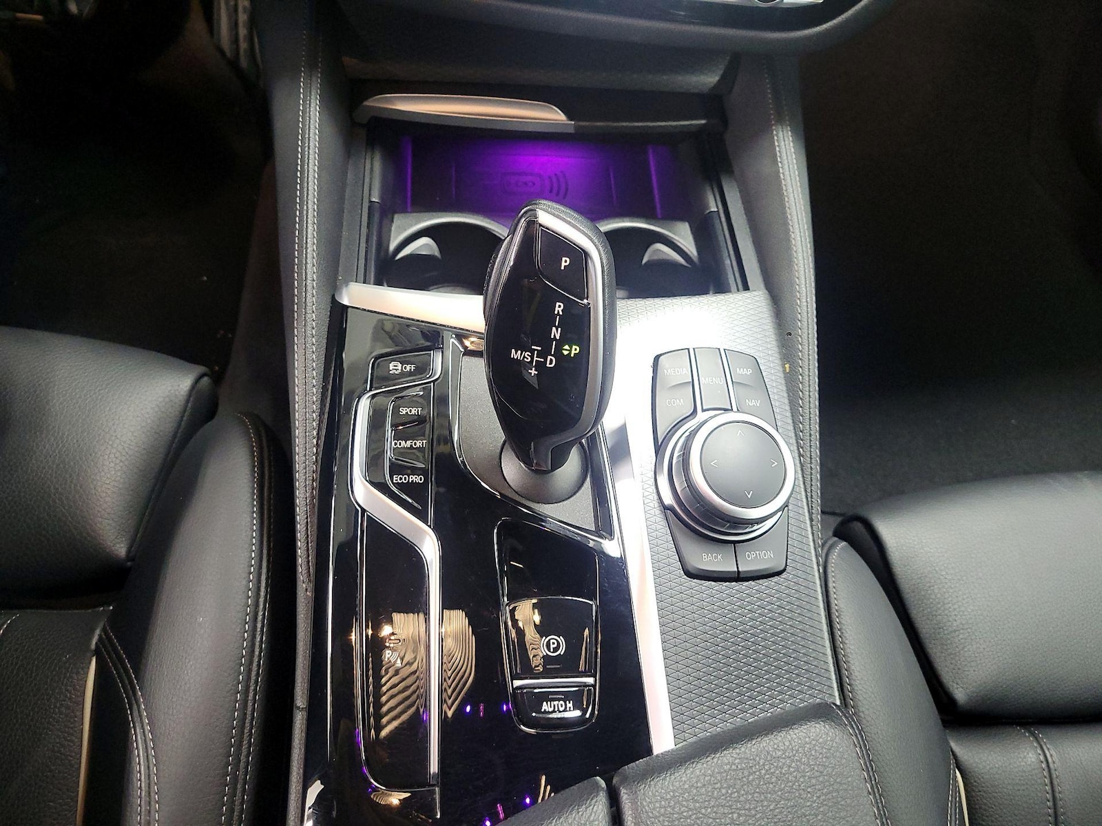 2022 BMW 5 Series 540i - Photo 19