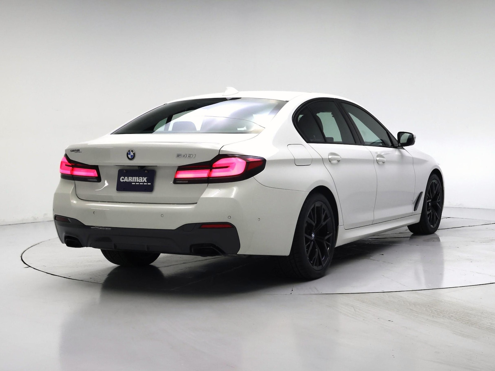 2022 BMW 5 Series 540i - Photo 9