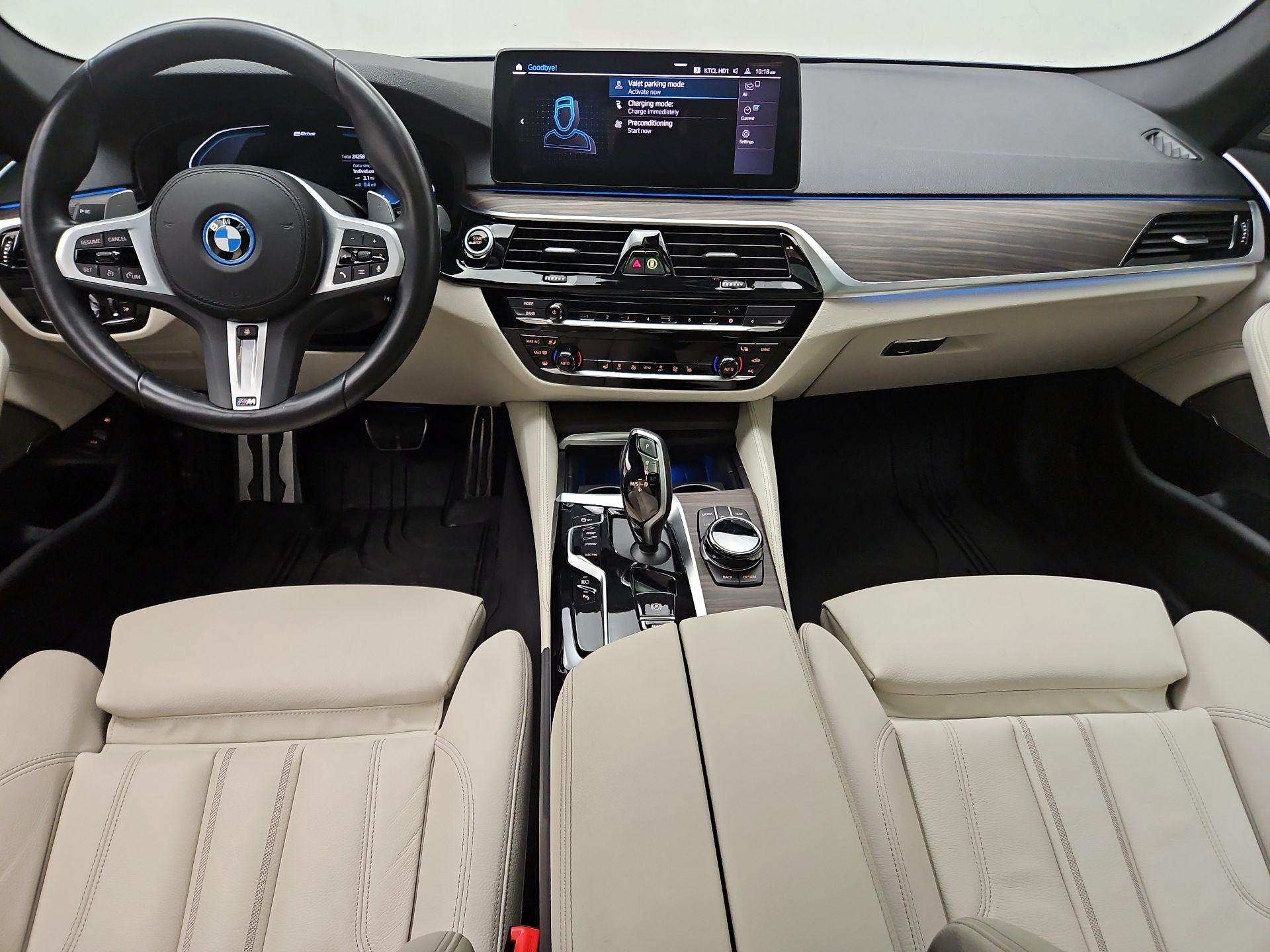 Thumbnail: 2022 BMW 5 Series - 9