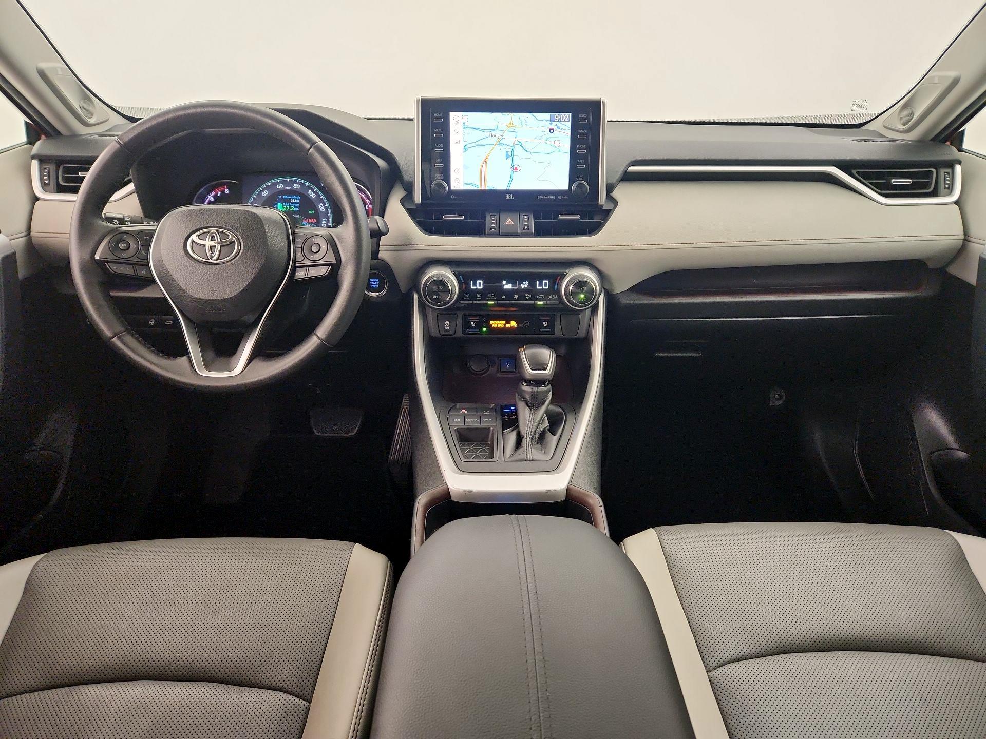 Thumbnail: 2021 Toyota RAV4 - 9