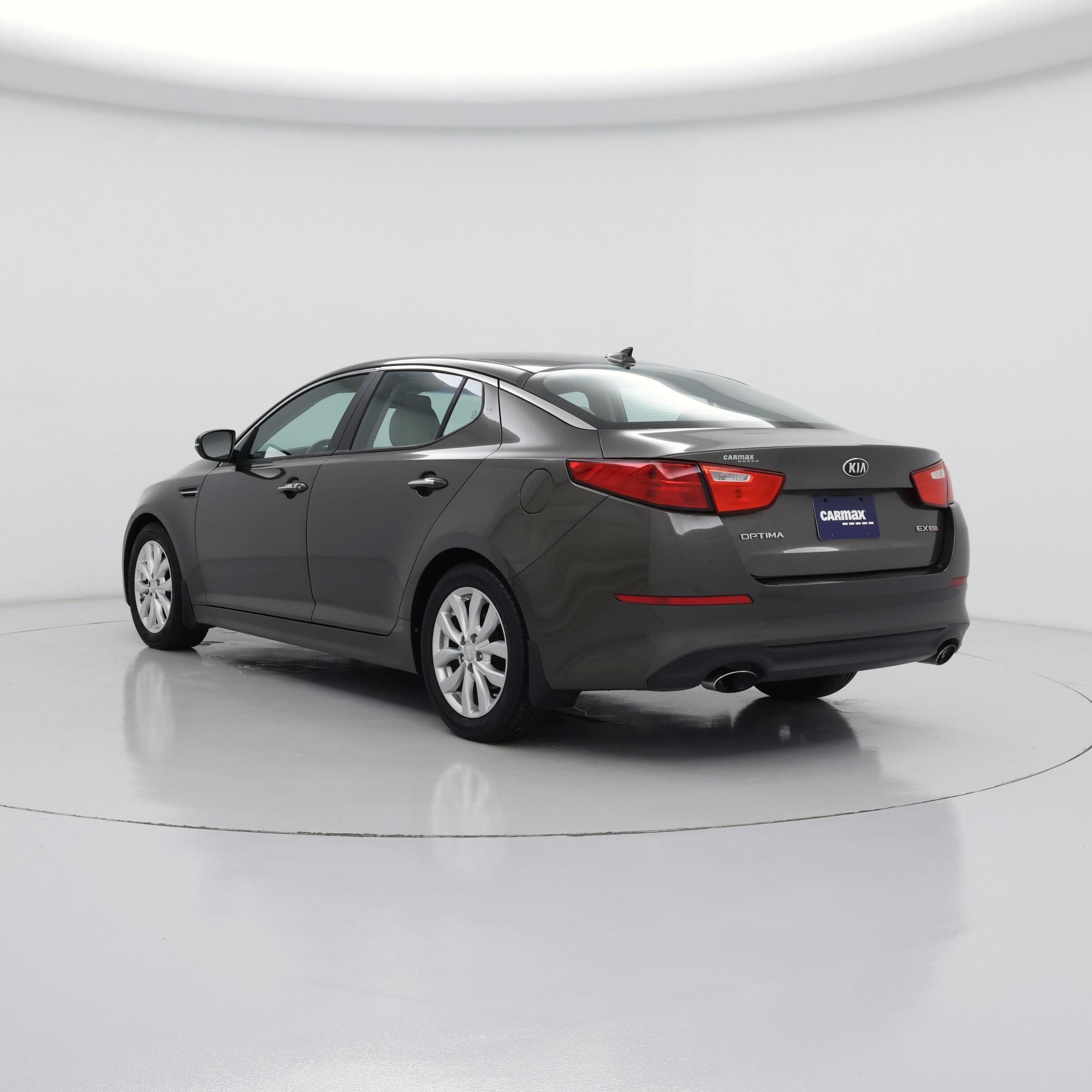 Thumbnail: 2015 Kia Optima - 2
