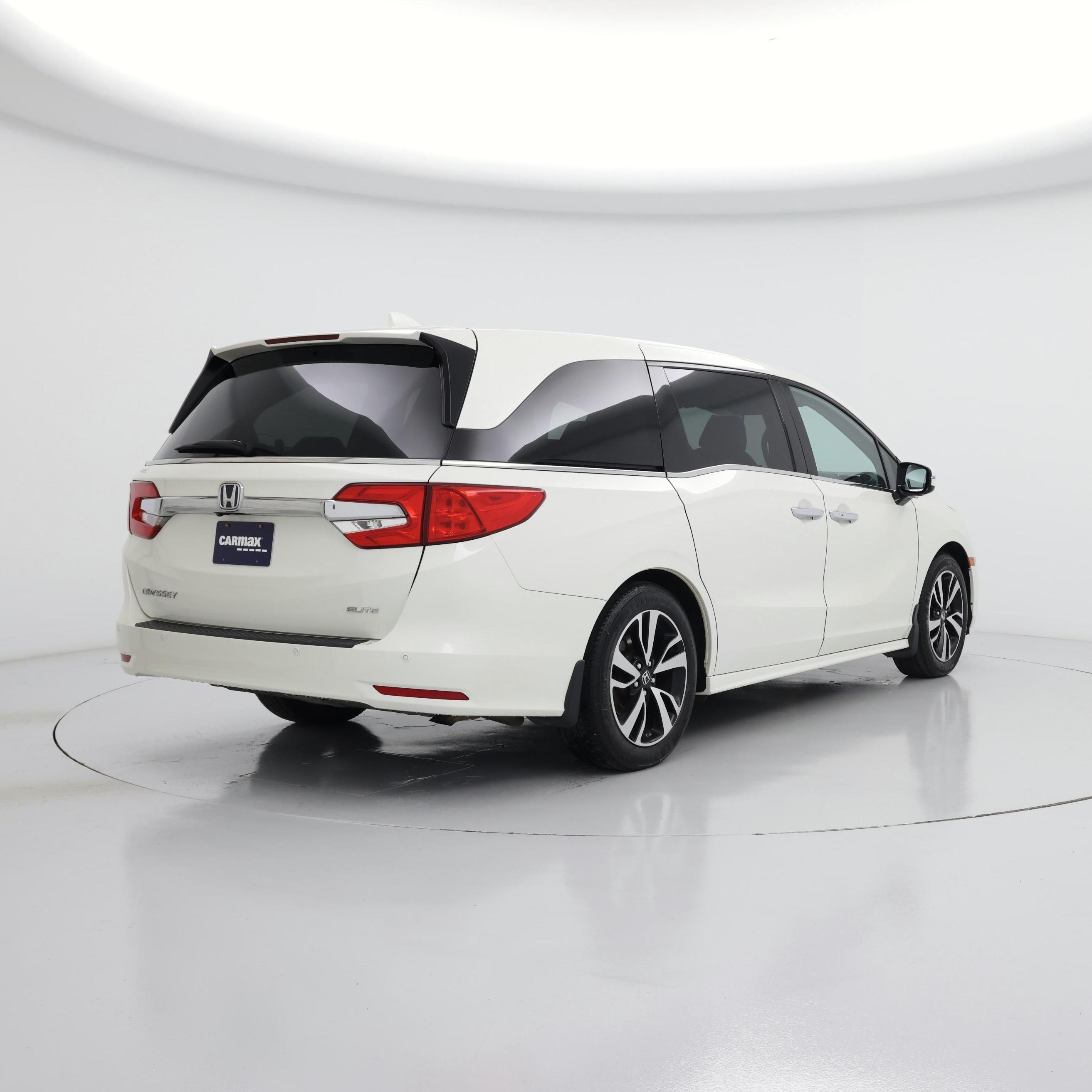 Thumbnail: 2018 Honda Odyssey - 8