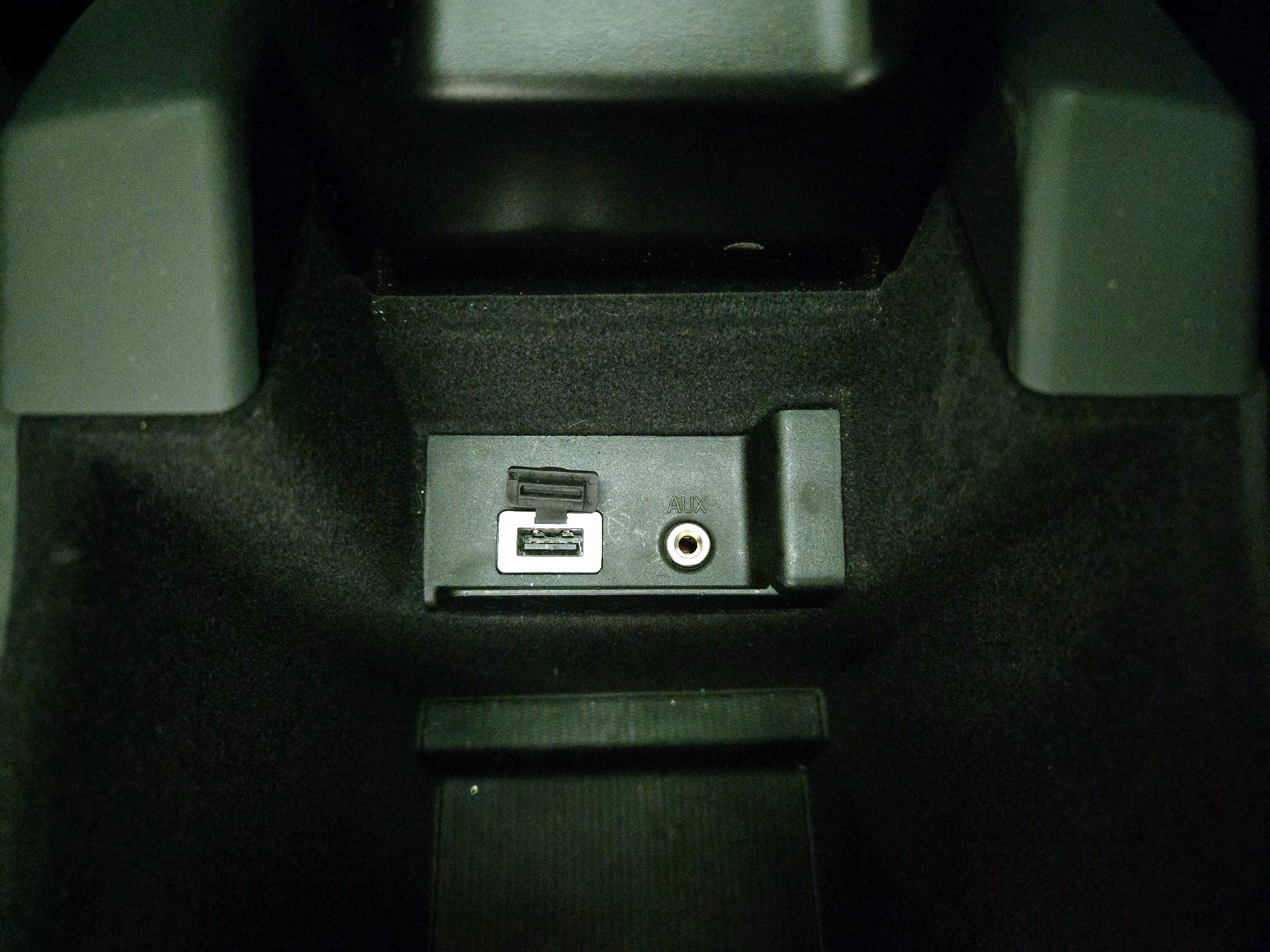 Thumbnail: 2015 Volvo S60 - 17