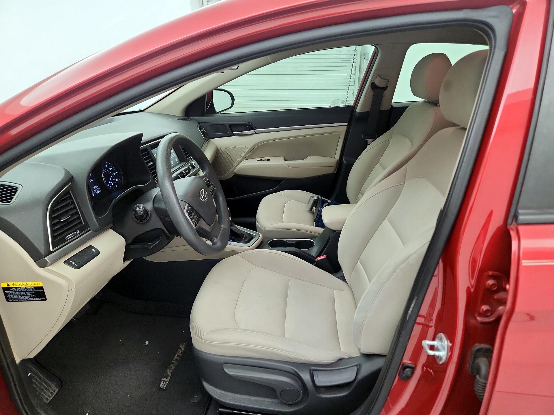 Thumbnail: 2017 Hyundai Elantra - 9