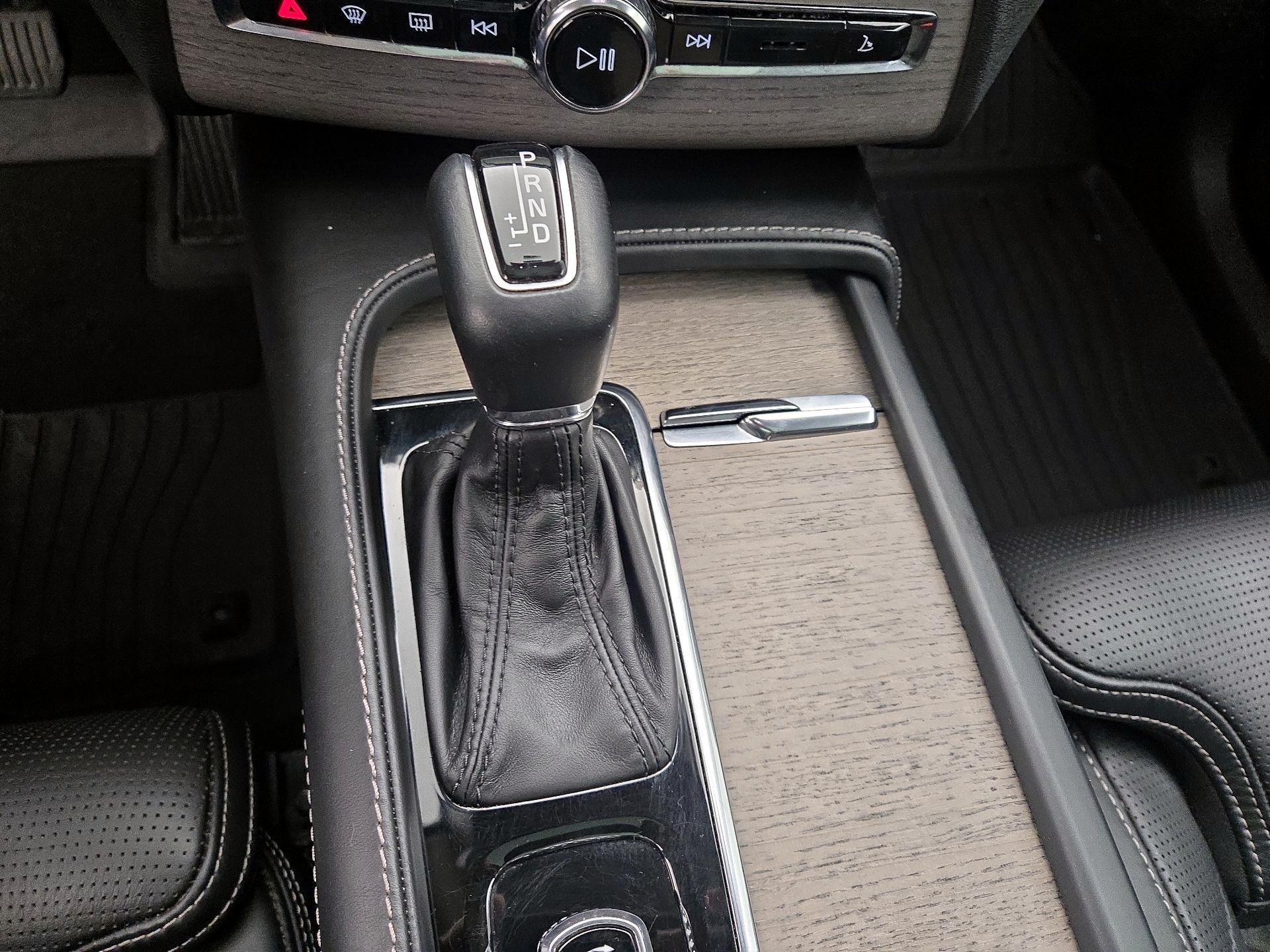Thumbnail: 2021 Volvo XC90 - 18