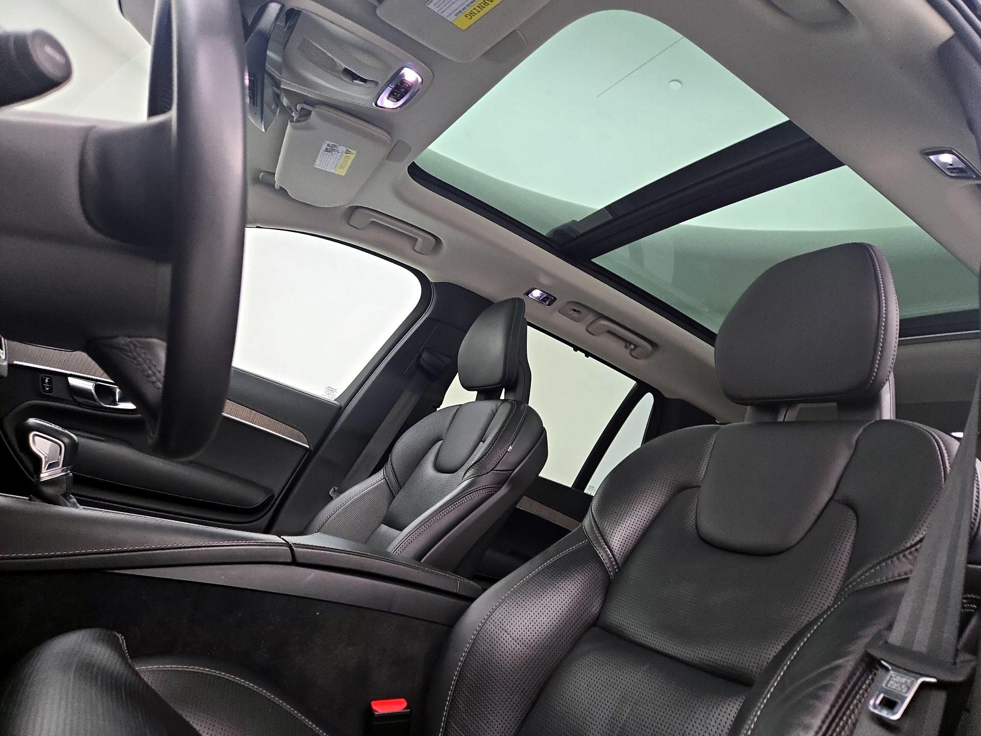 Thumbnail: 2021 Volvo XC90 - 20