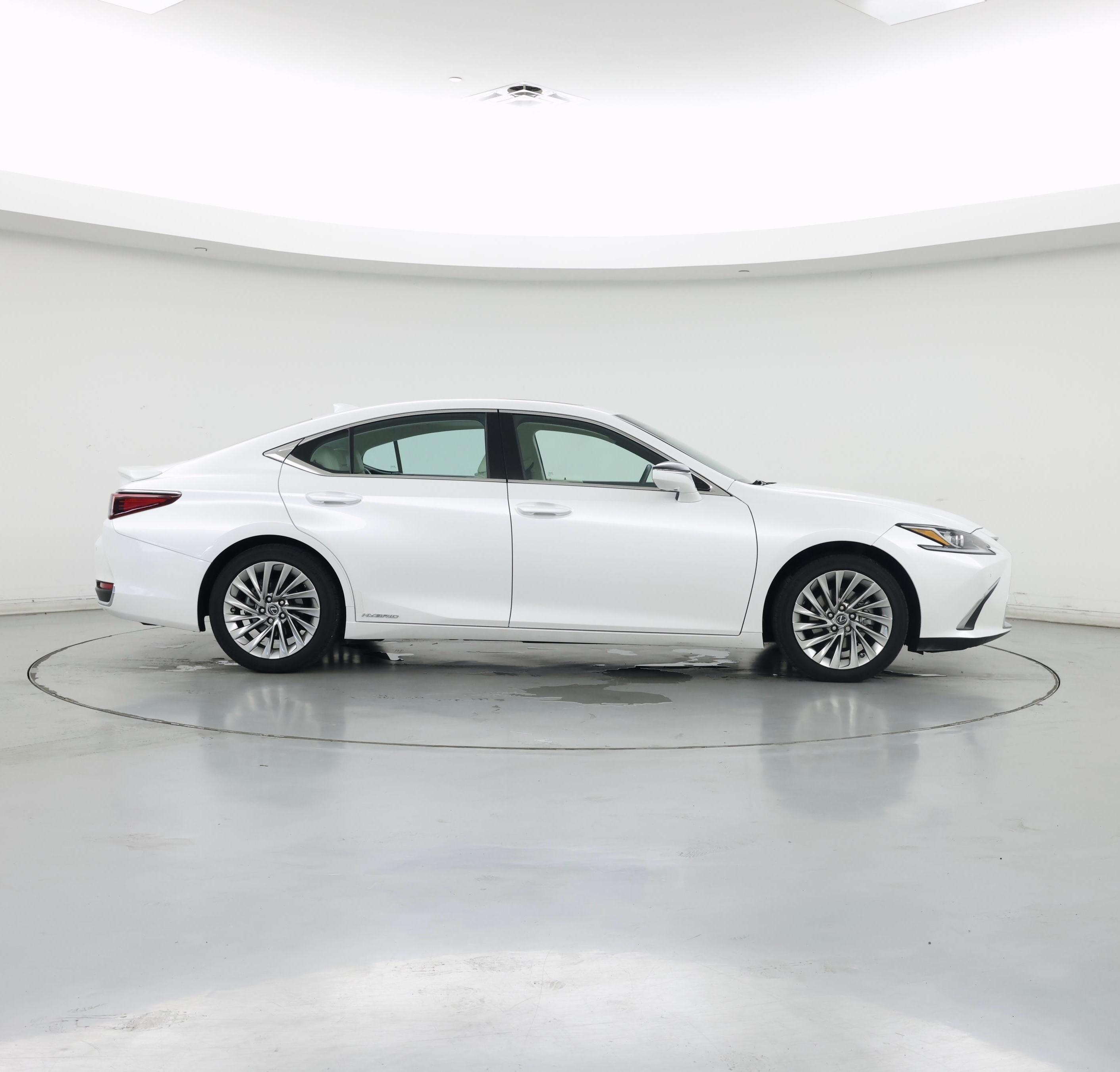 Thumbnail: 2022 Lexus ES - 7