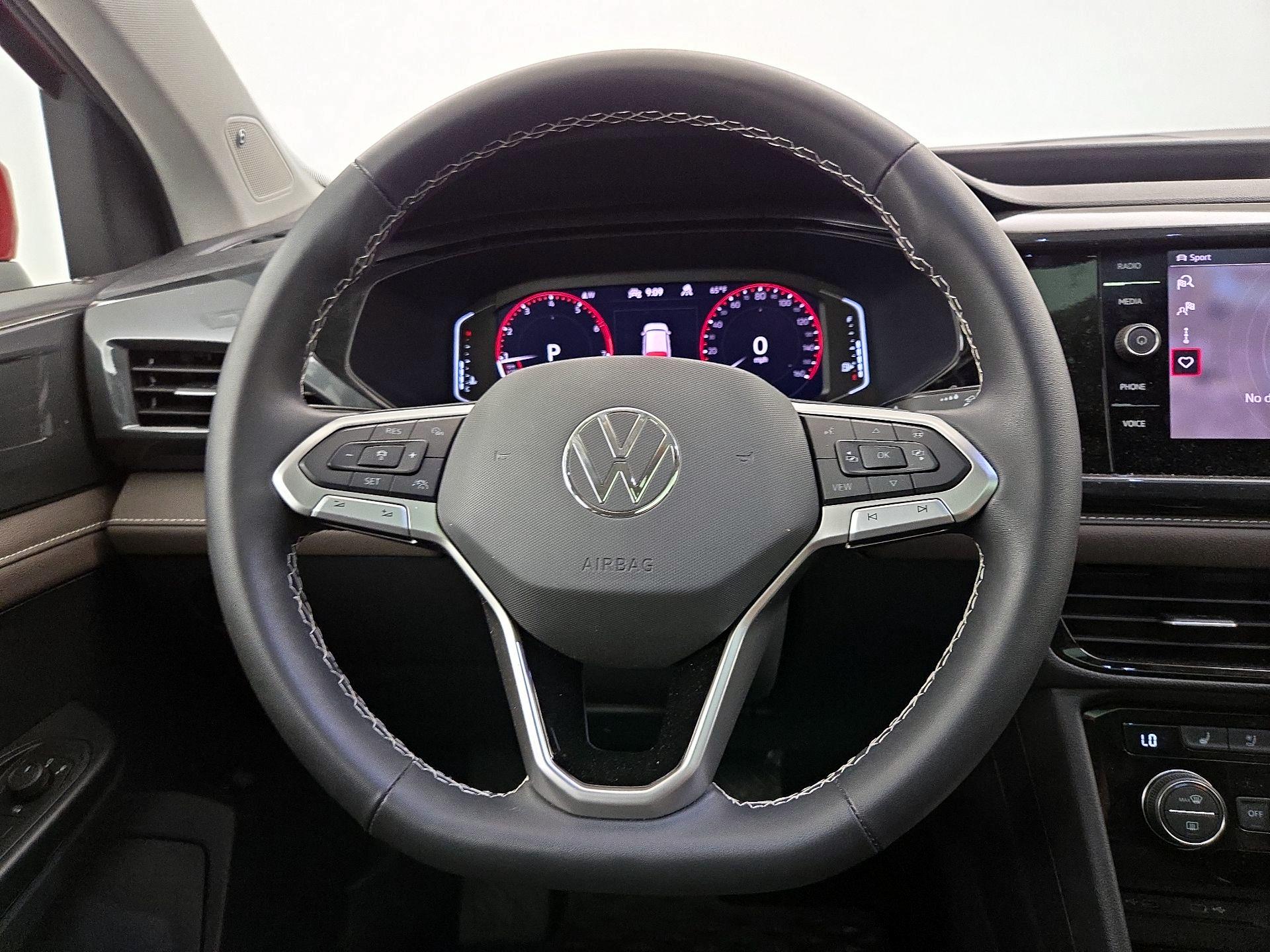 Thumbnail: 2024 Volkswagen Taos - 10