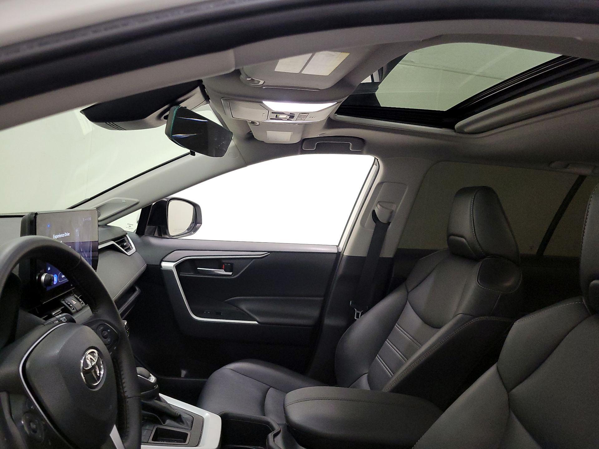 Thumbnail: 2023 Toyota RAV4 - 19