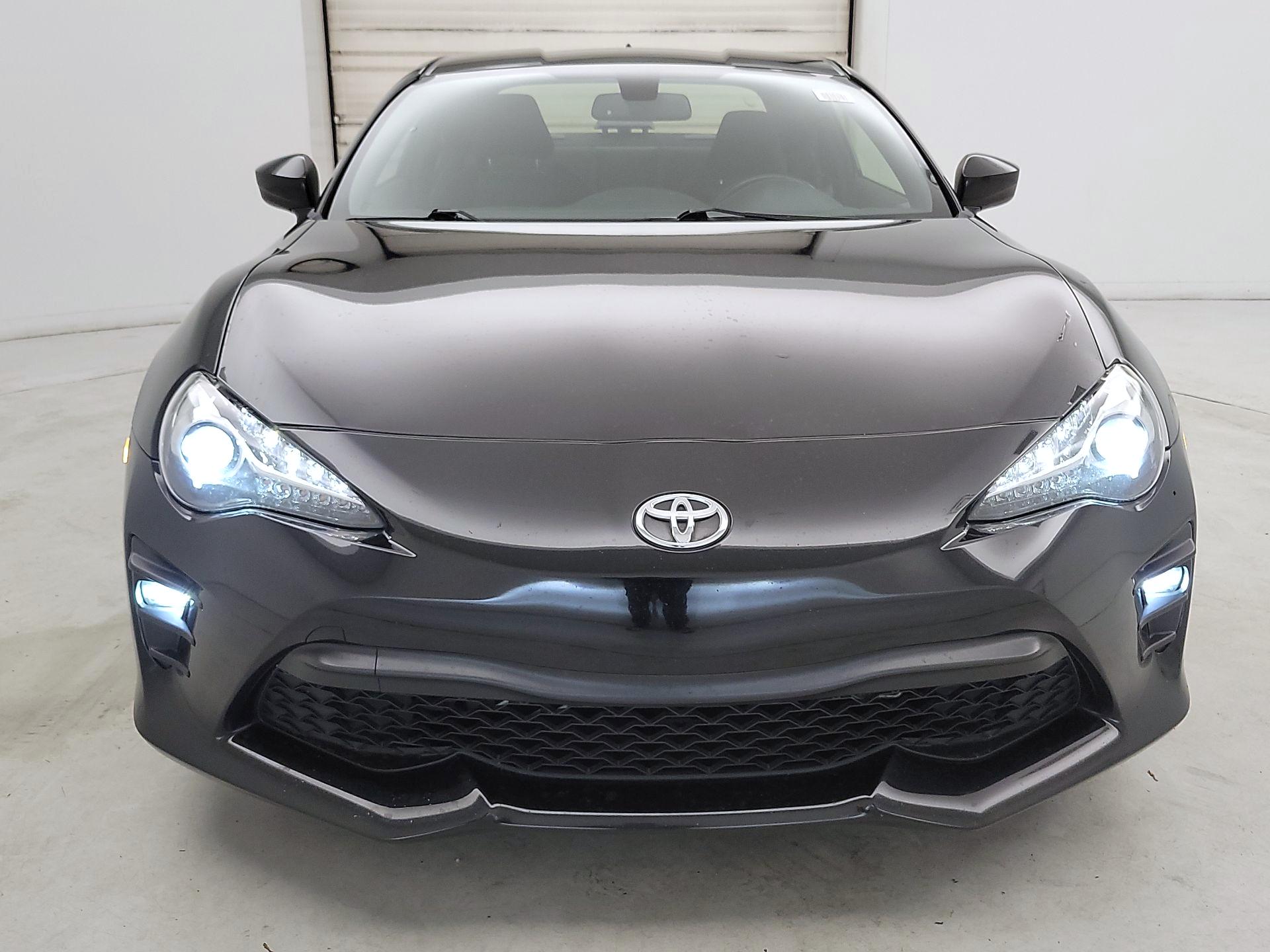 Thumbnail: 2018 Toyota 86 - 2