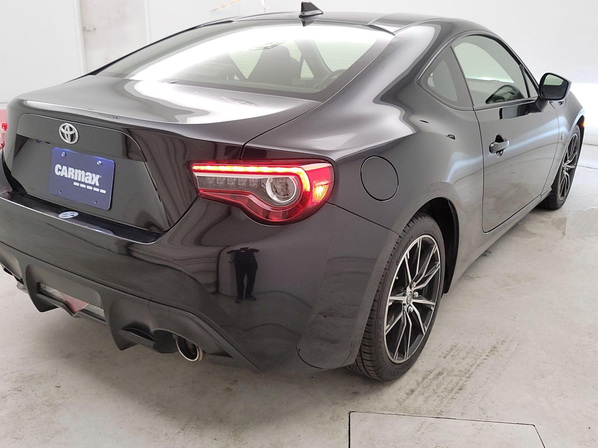 Thumbnail: 2018 Toyota 86 - 5