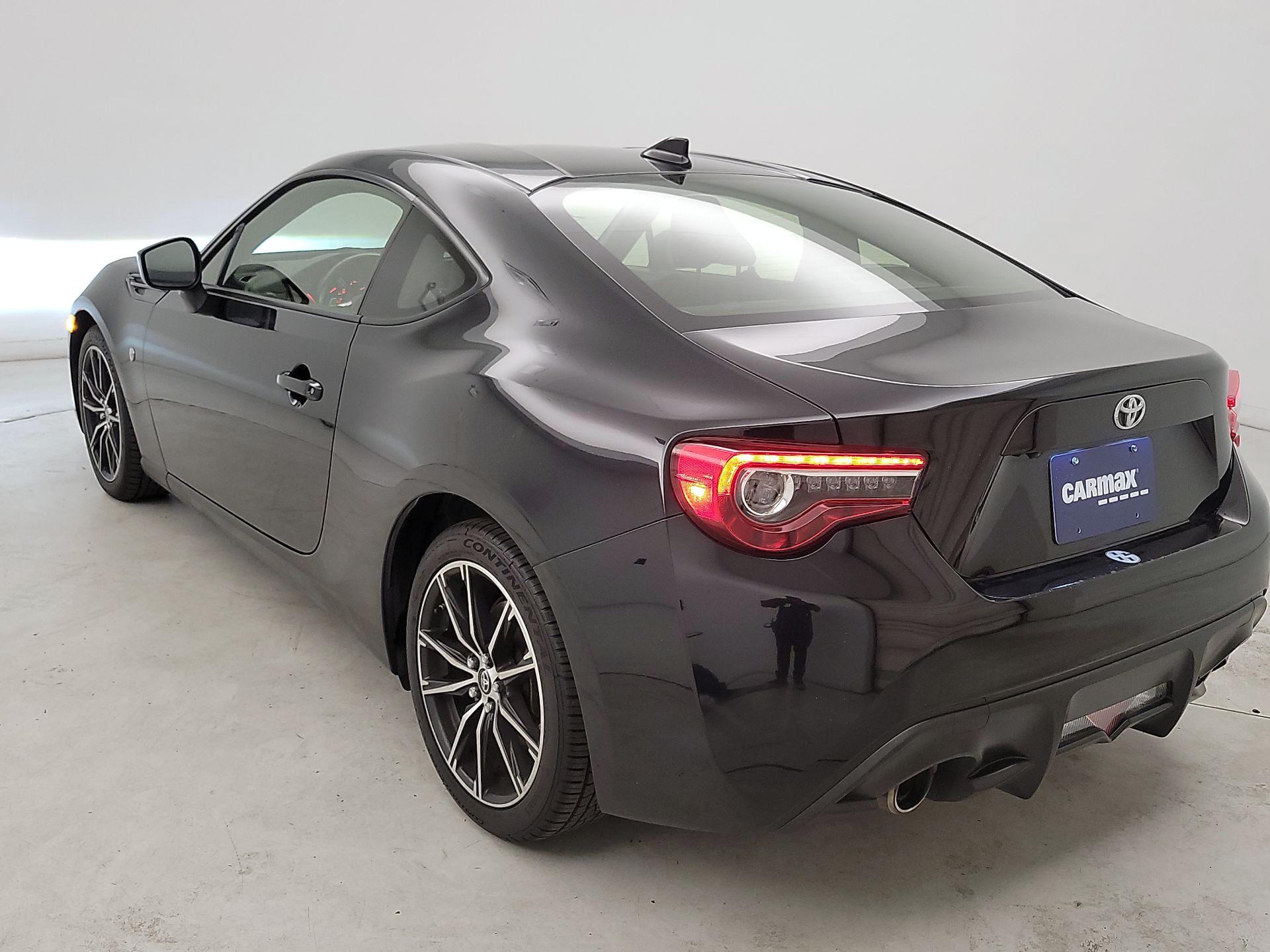 Thumbnail: 2018 Toyota 86 - 7