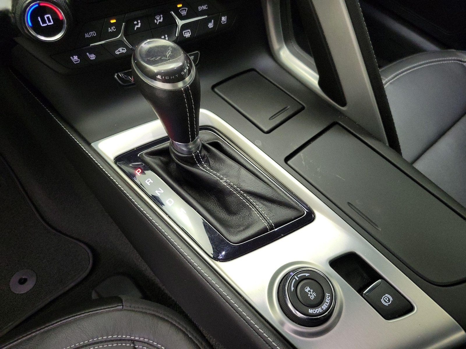 2016 Chevrolet Corvette 2LT - Photo 22