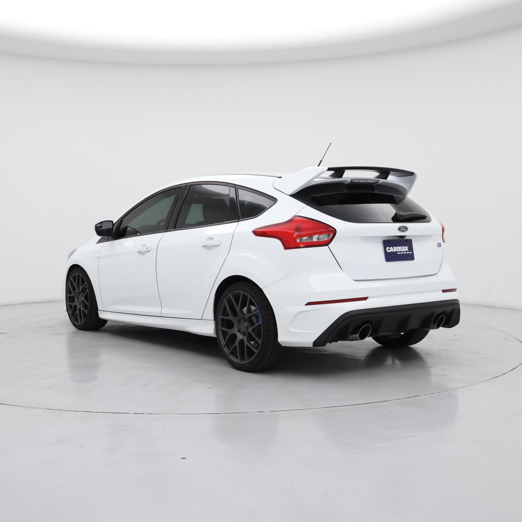 Thumbnail: 2017 Ford Focus - 2