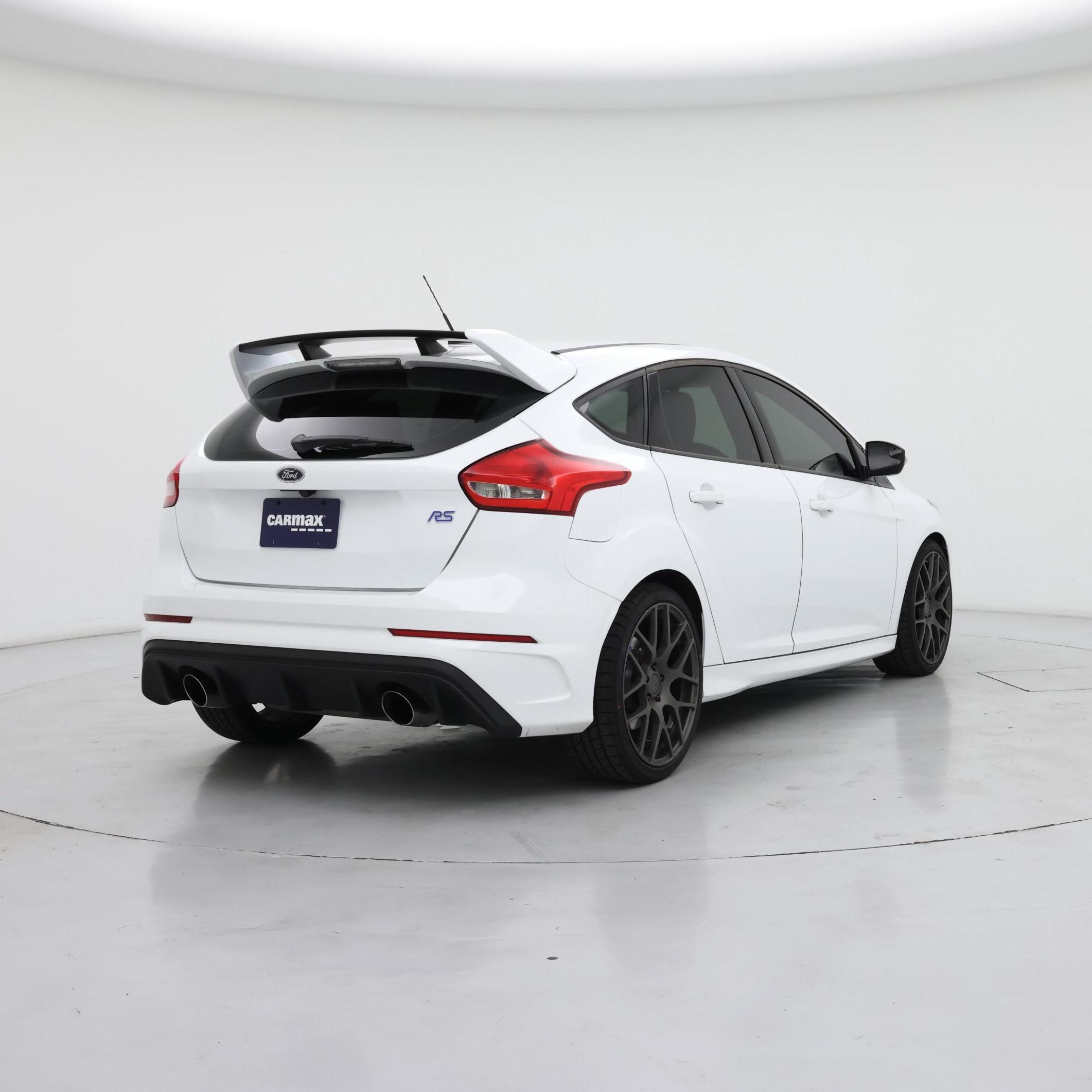 Thumbnail: 2017 Ford Focus - 8