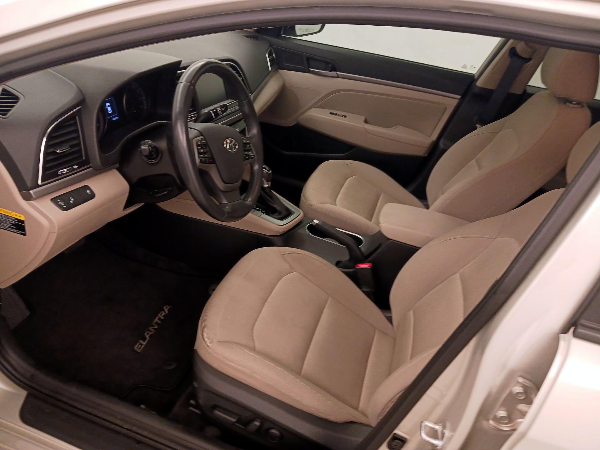 Thumbnail: 2017 Hyundai Elantra - 11