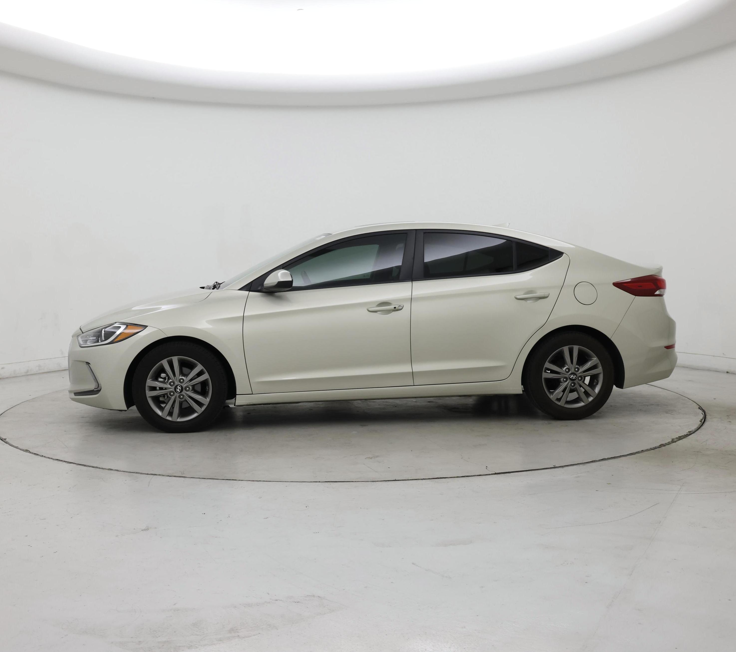 Thumbnail: 2017 Hyundai Elantra - 3