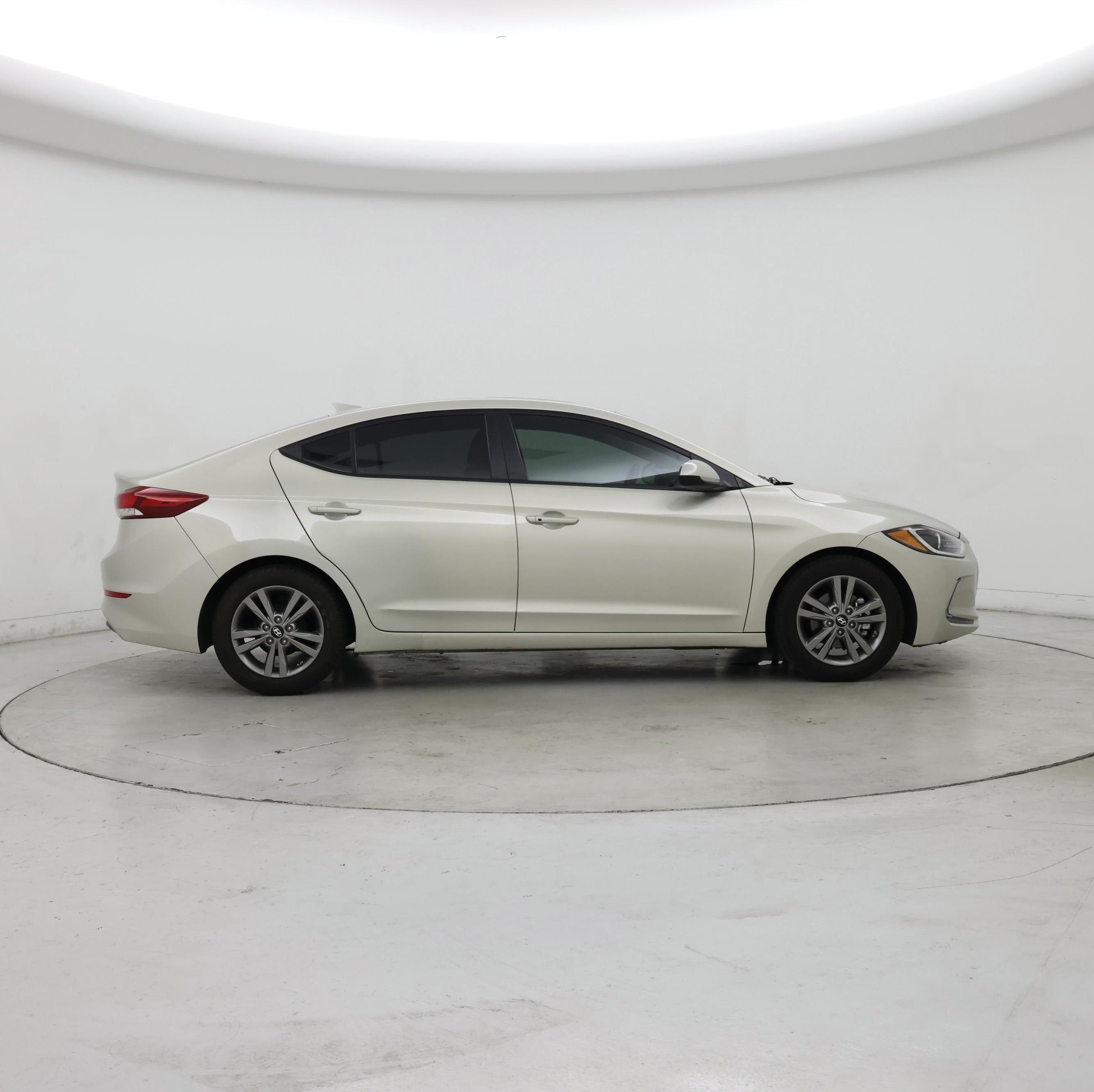 Thumbnail: 2017 Hyundai Elantra - 7