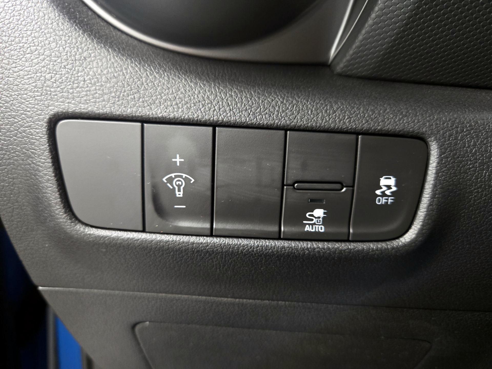 Thumbnail: 2022 Hyundai Kona - 13