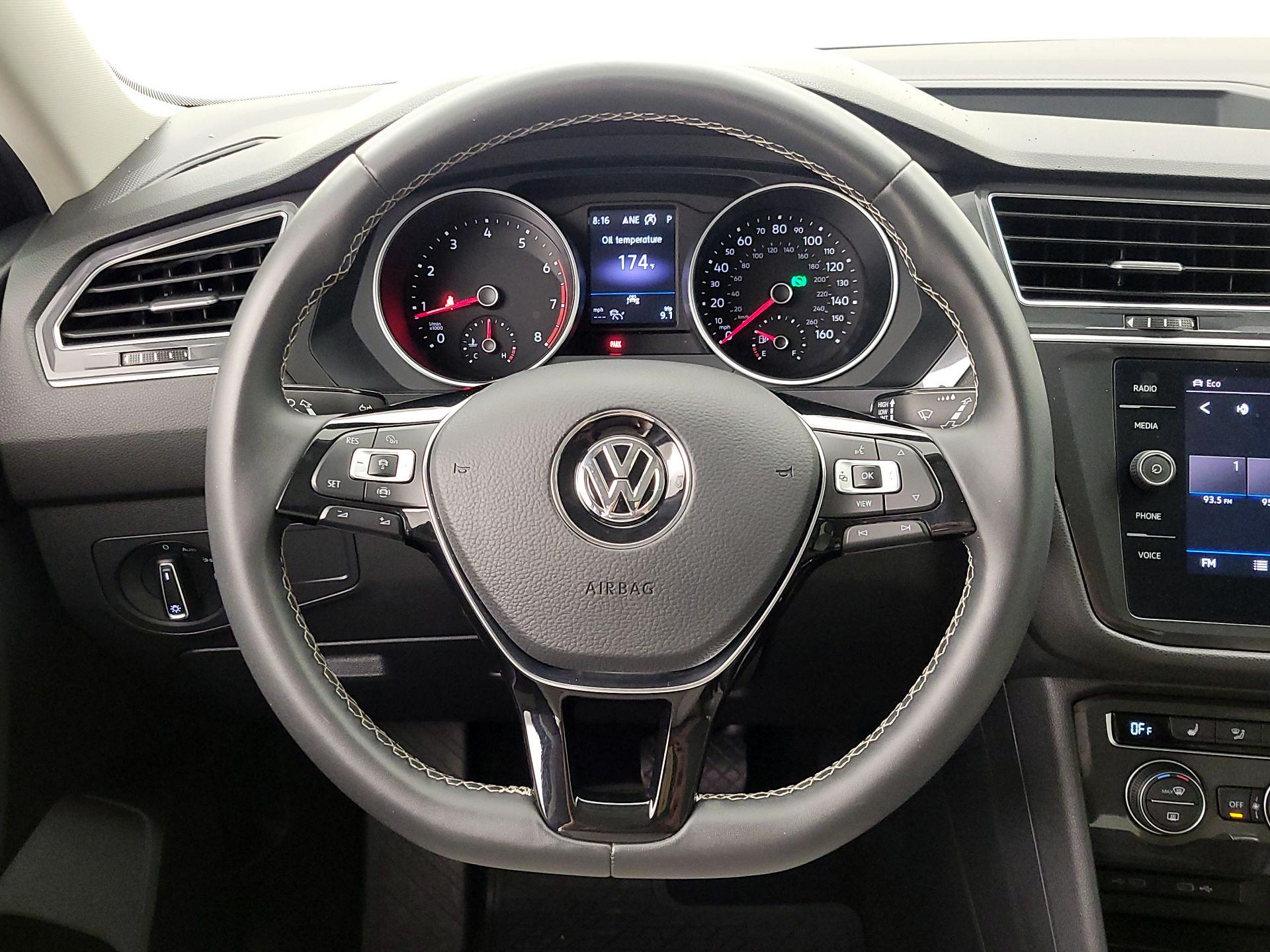 Thumbnail: 2021 Volkswagen Tiguan - 10