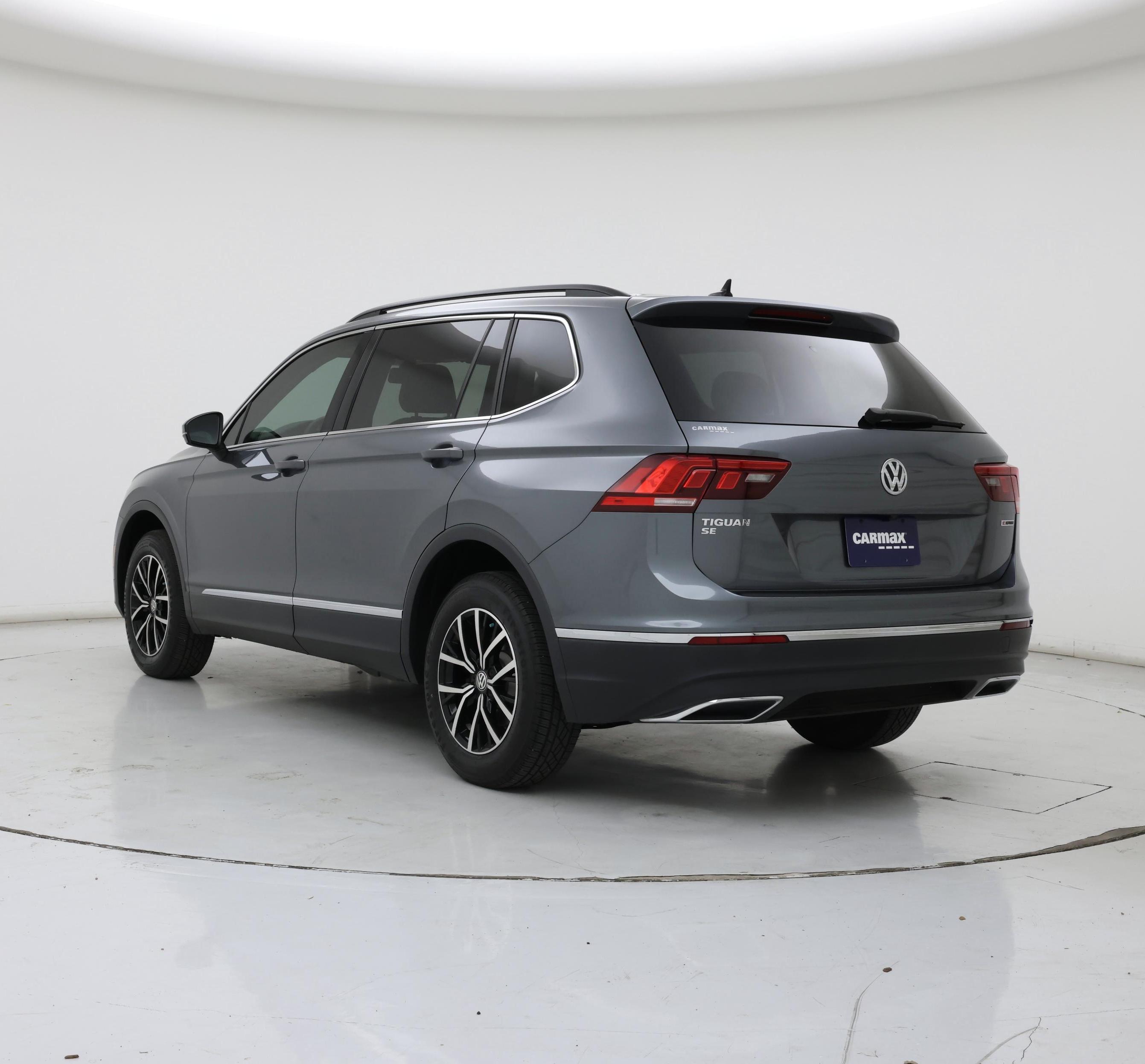 Thumbnail: 2021 Volkswagen Tiguan - 2