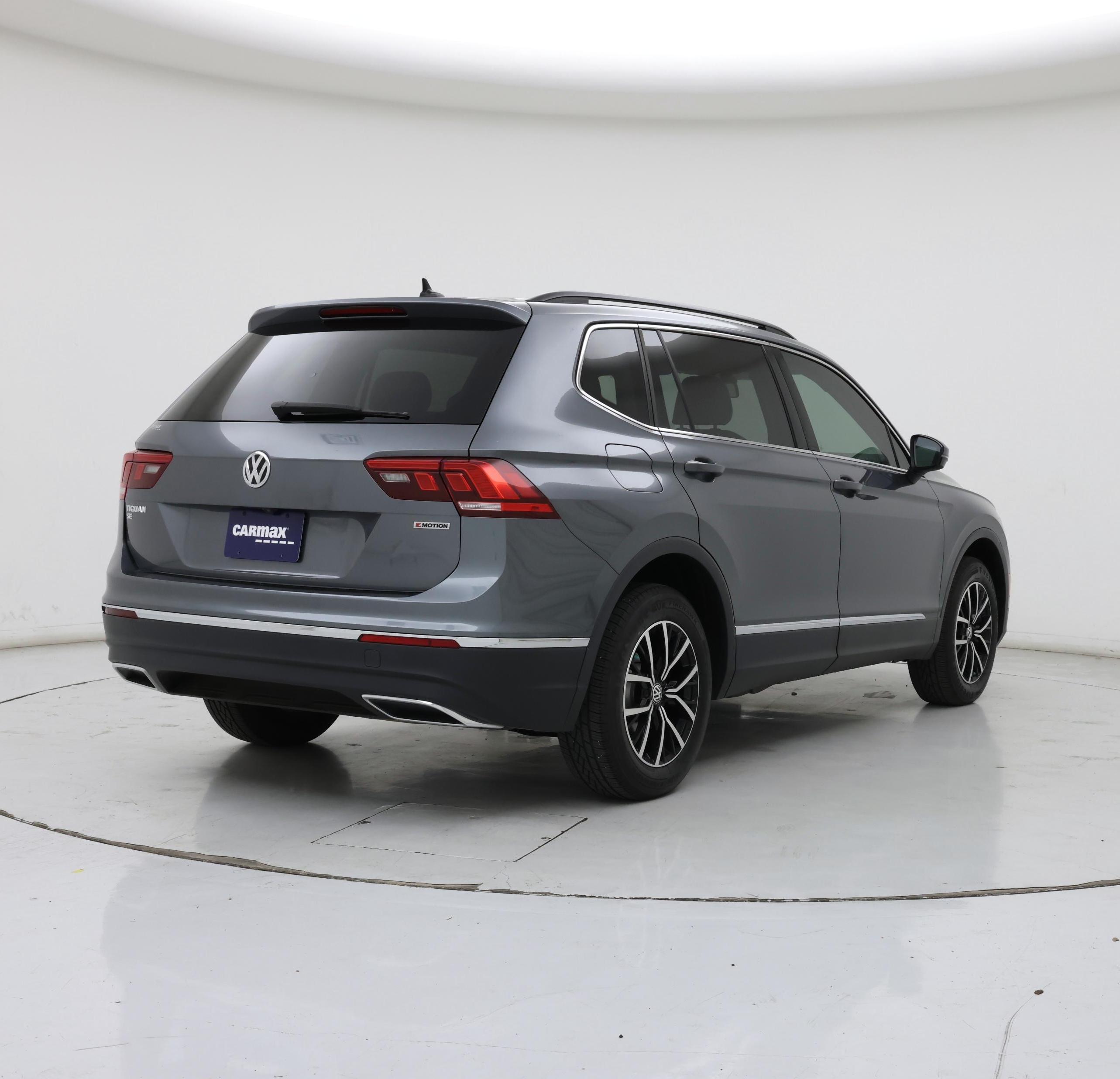Thumbnail: 2021 Volkswagen Tiguan - 8