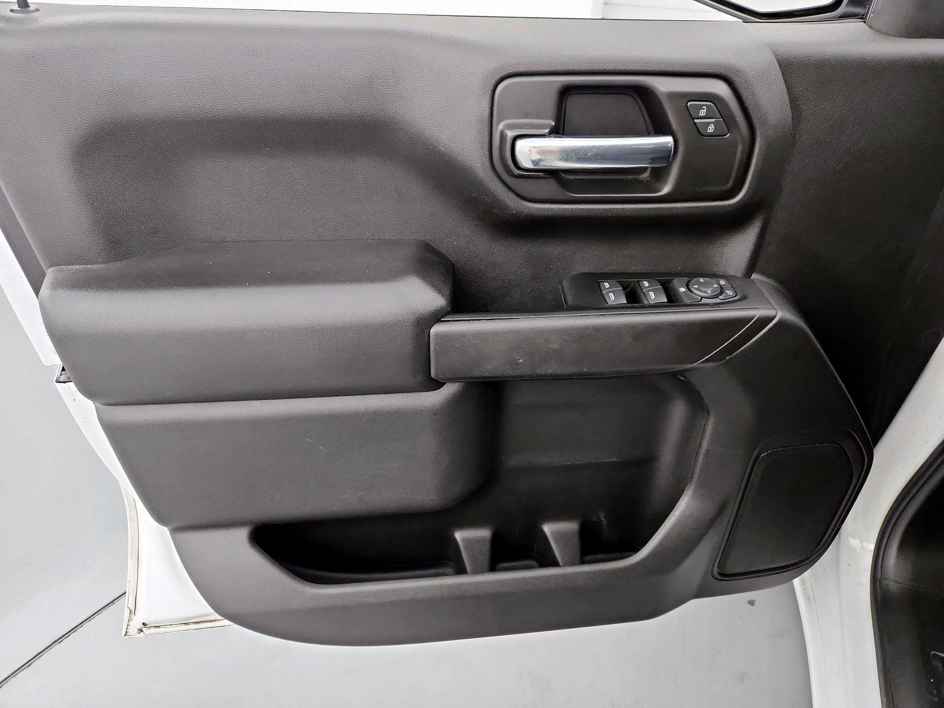 Thumbnail: 2021 Chevrolet Silverado 1500 - 12