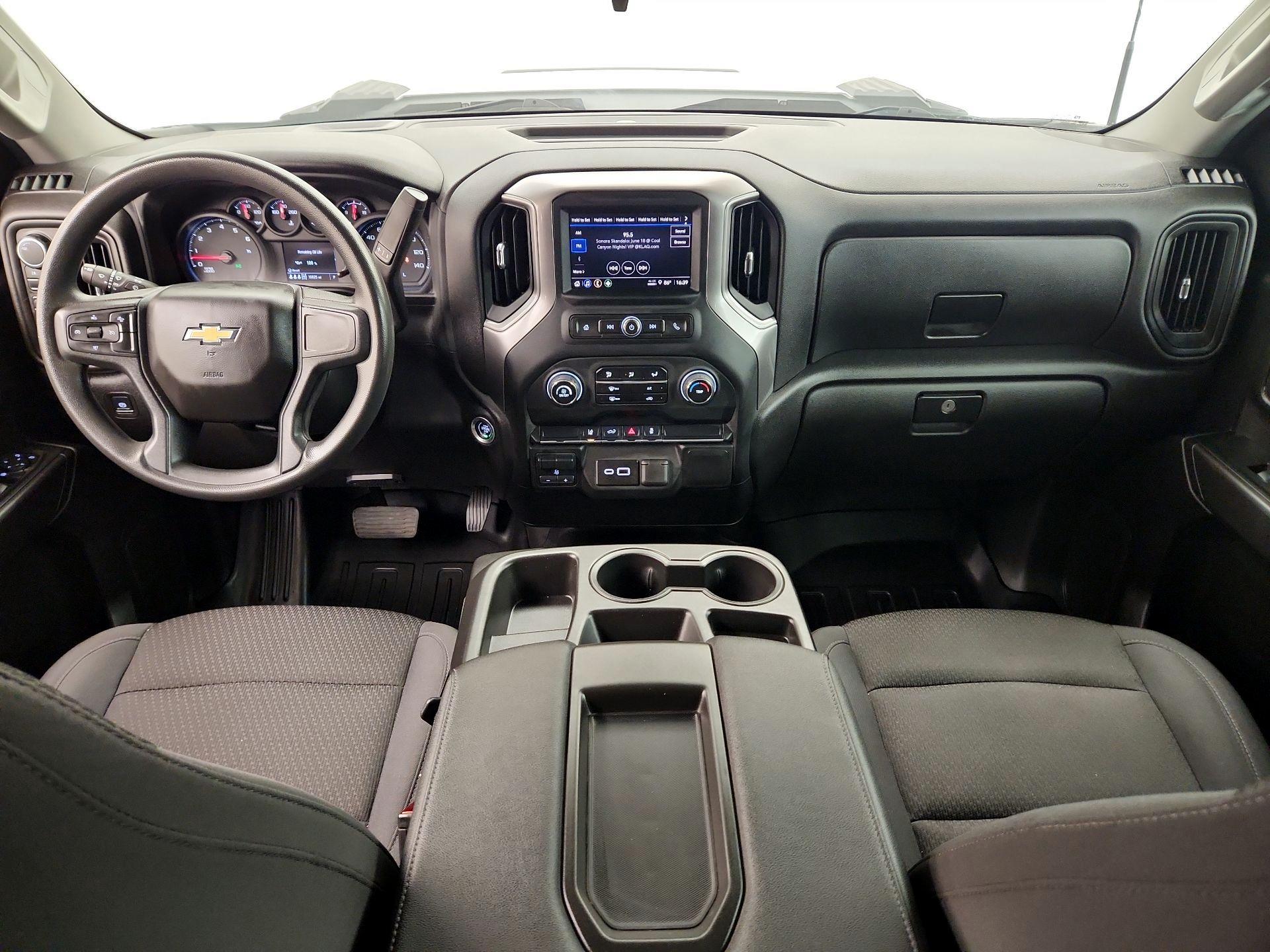 Thumbnail: 2025 Chevrolet Silverado 3500 - 9