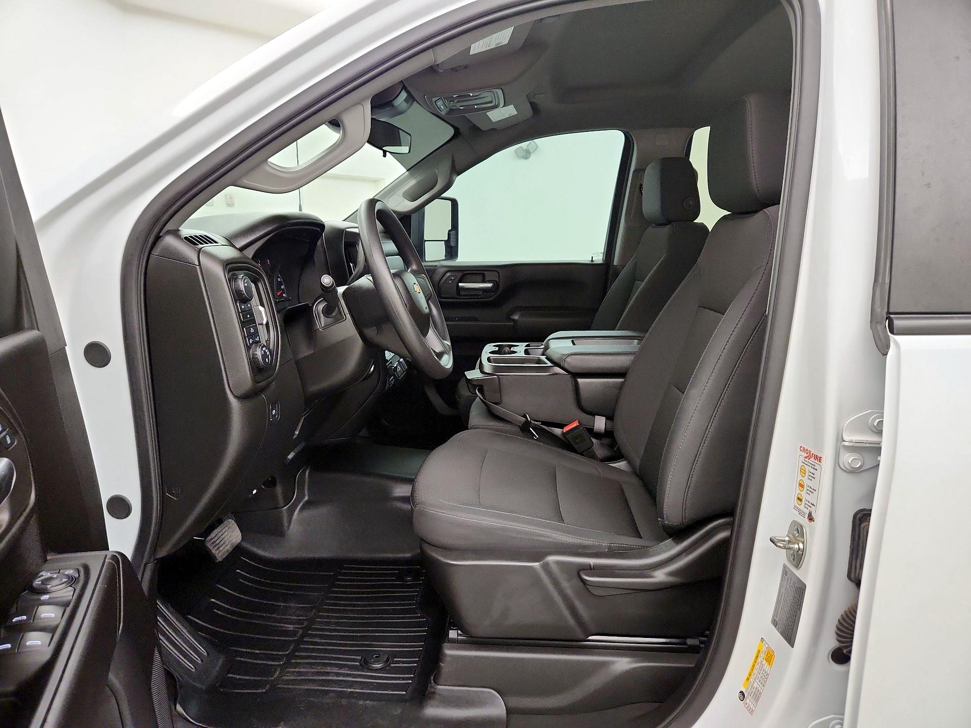 Thumbnail: 2025 Chevrolet Silverado 3500 - 11