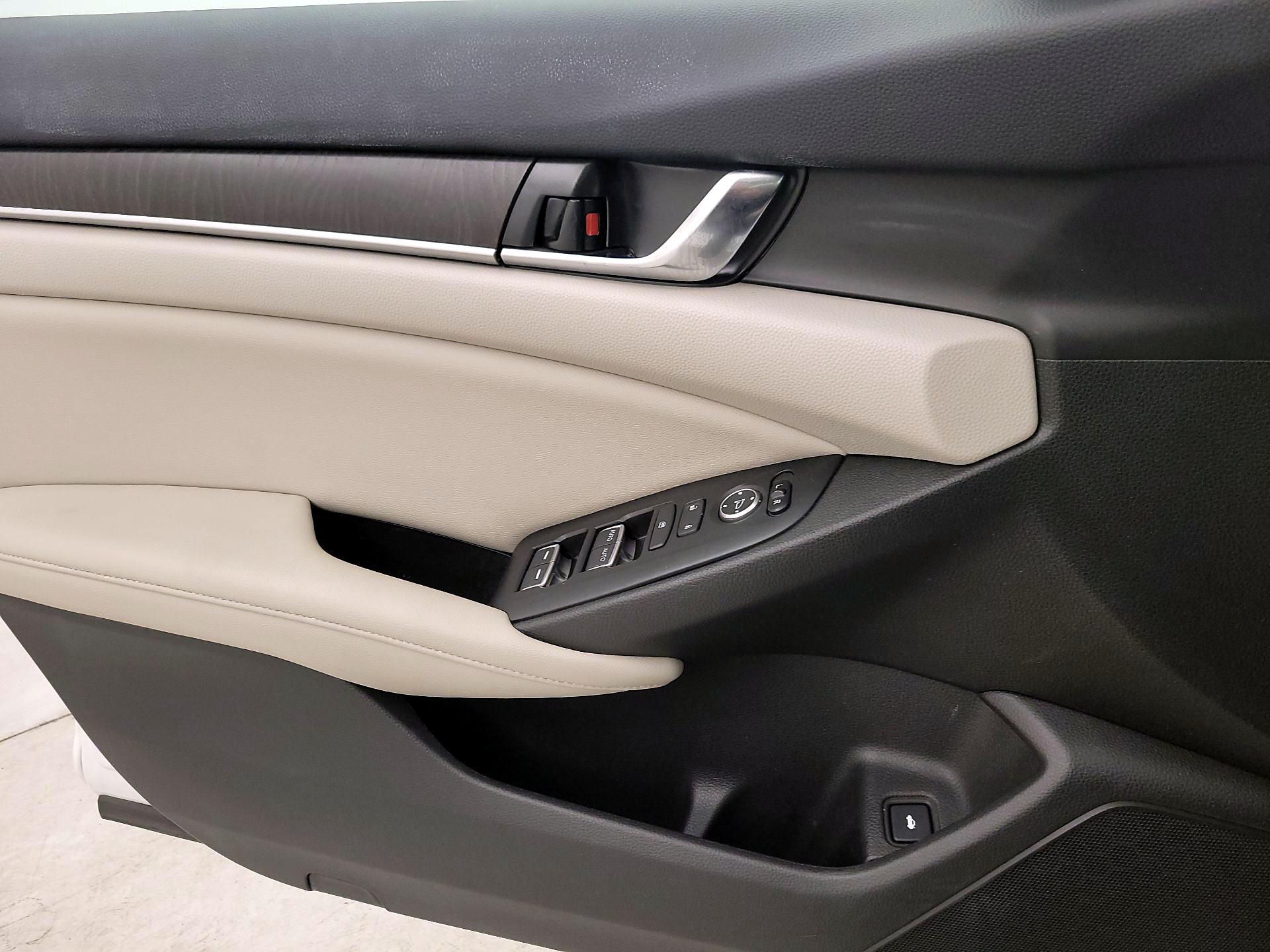 Thumbnail: 2020 Honda Accord - 12