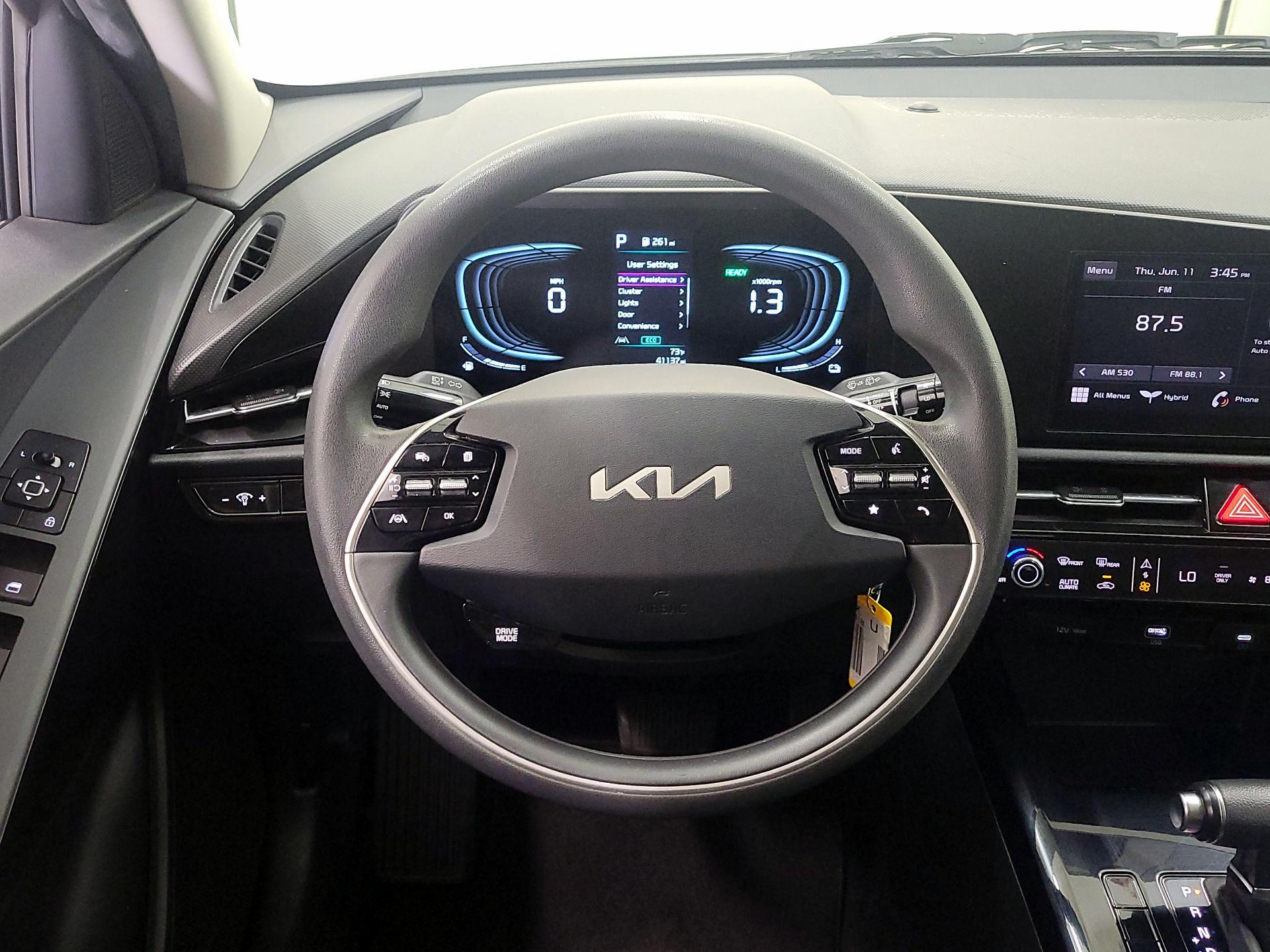 Thumbnail: 2025 Kia Niro - 10