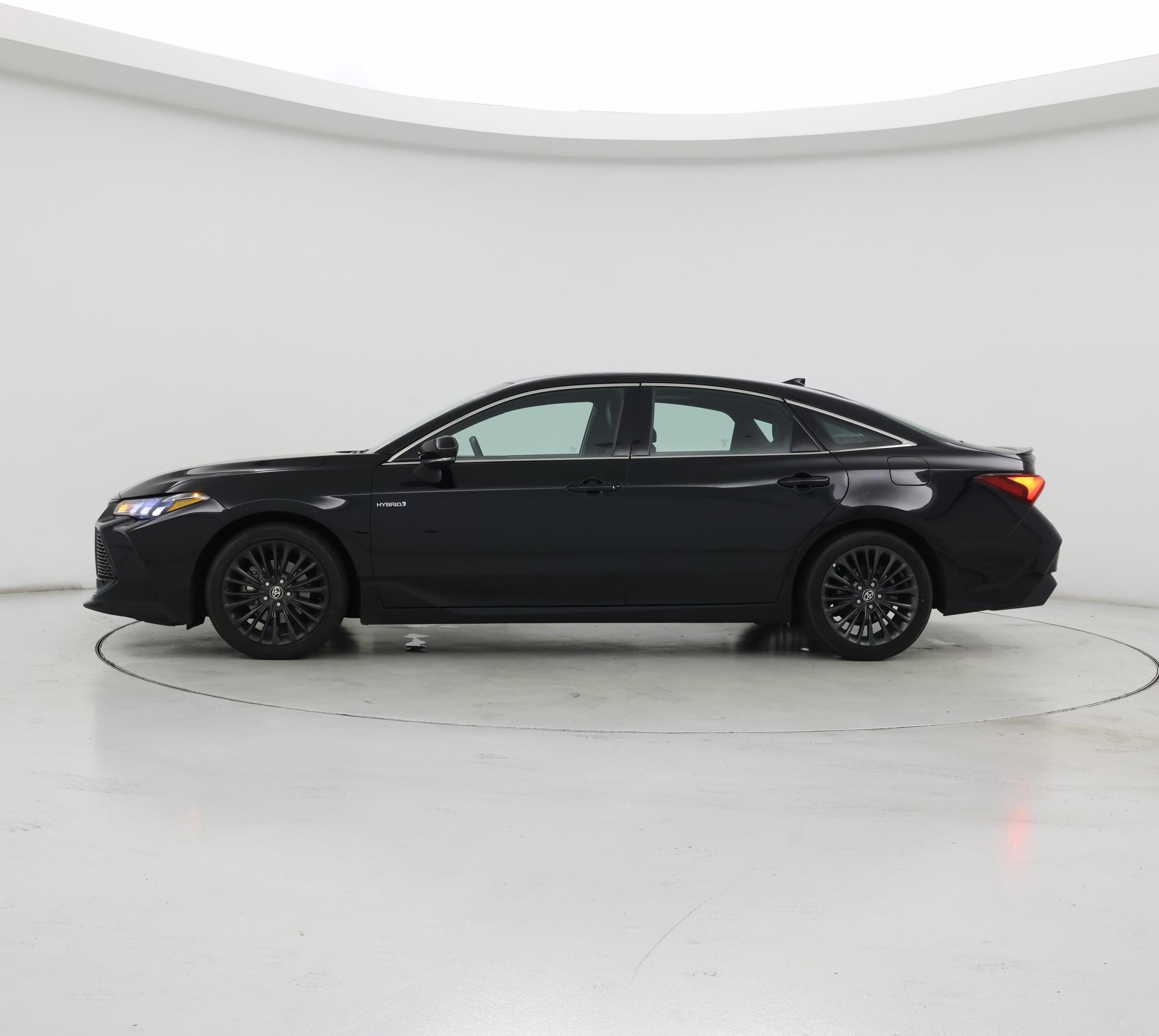 Thumbnail: 2021 Toyota Avalon - 3