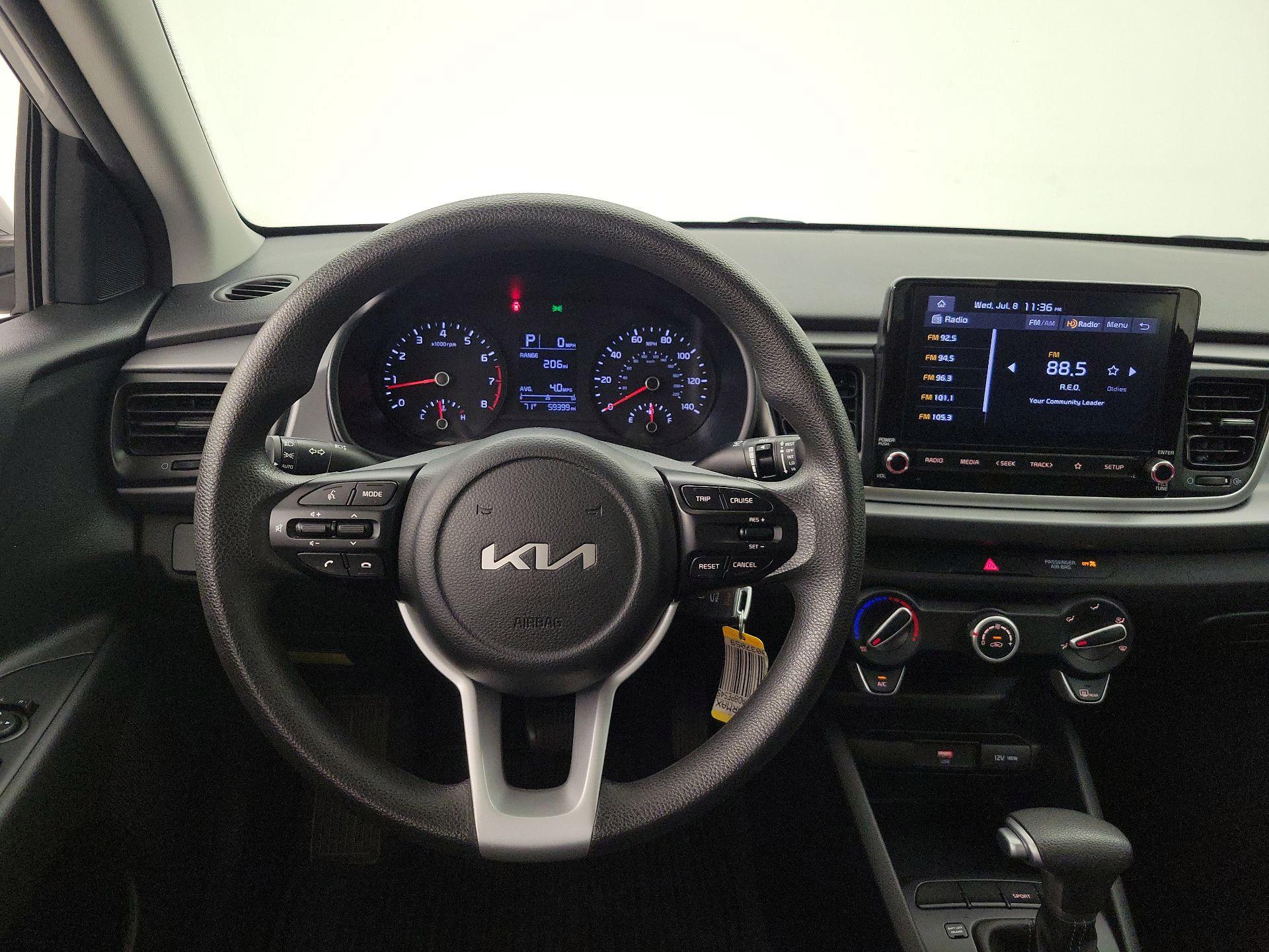 Thumbnail: 2023 Kia Rio - 10