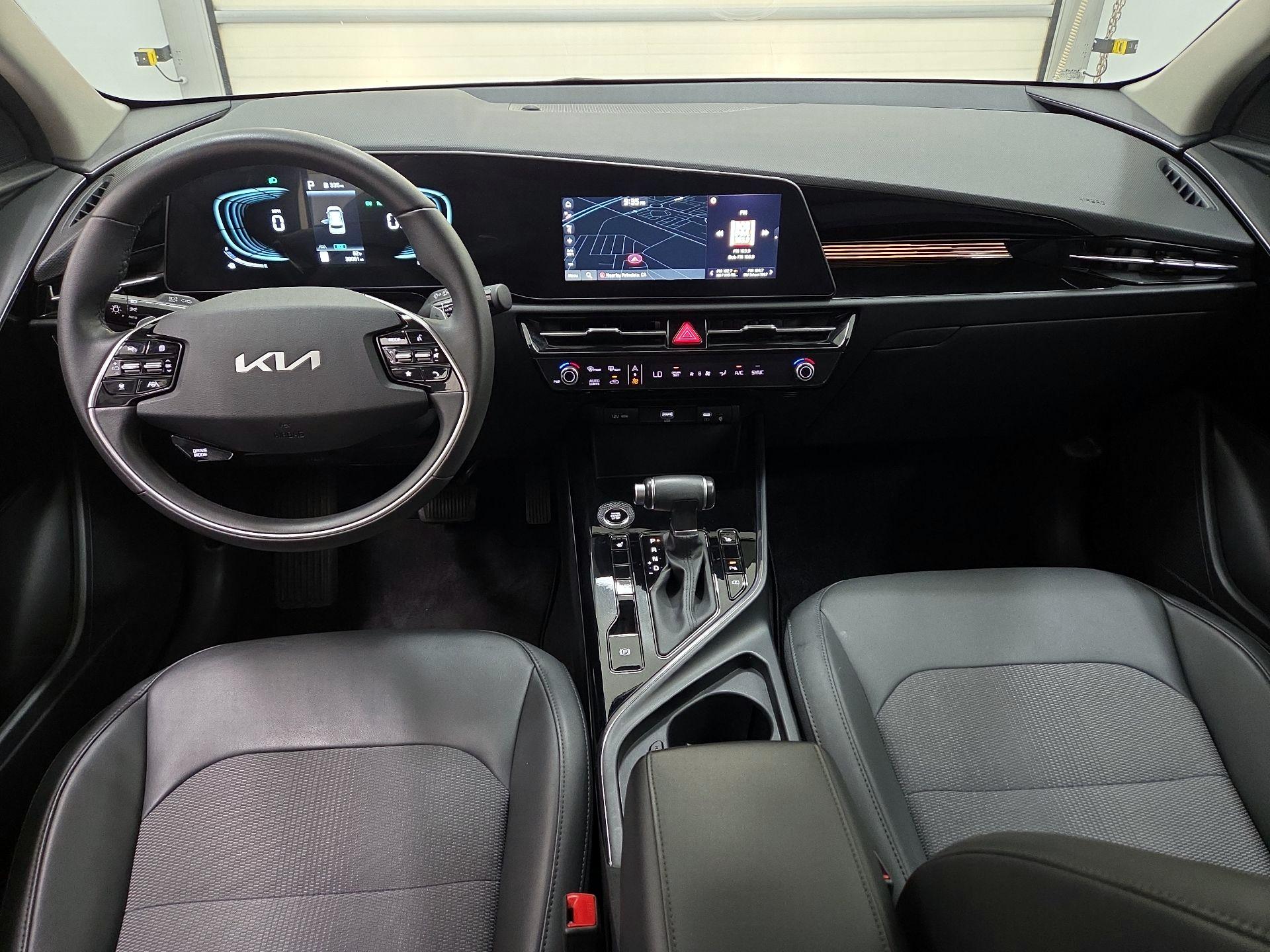 Thumbnail: 2025 Kia Niro - 9