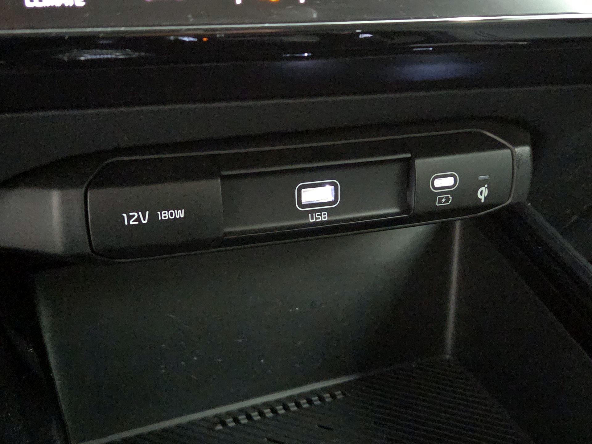 Thumbnail: 2025 Kia Niro - 19