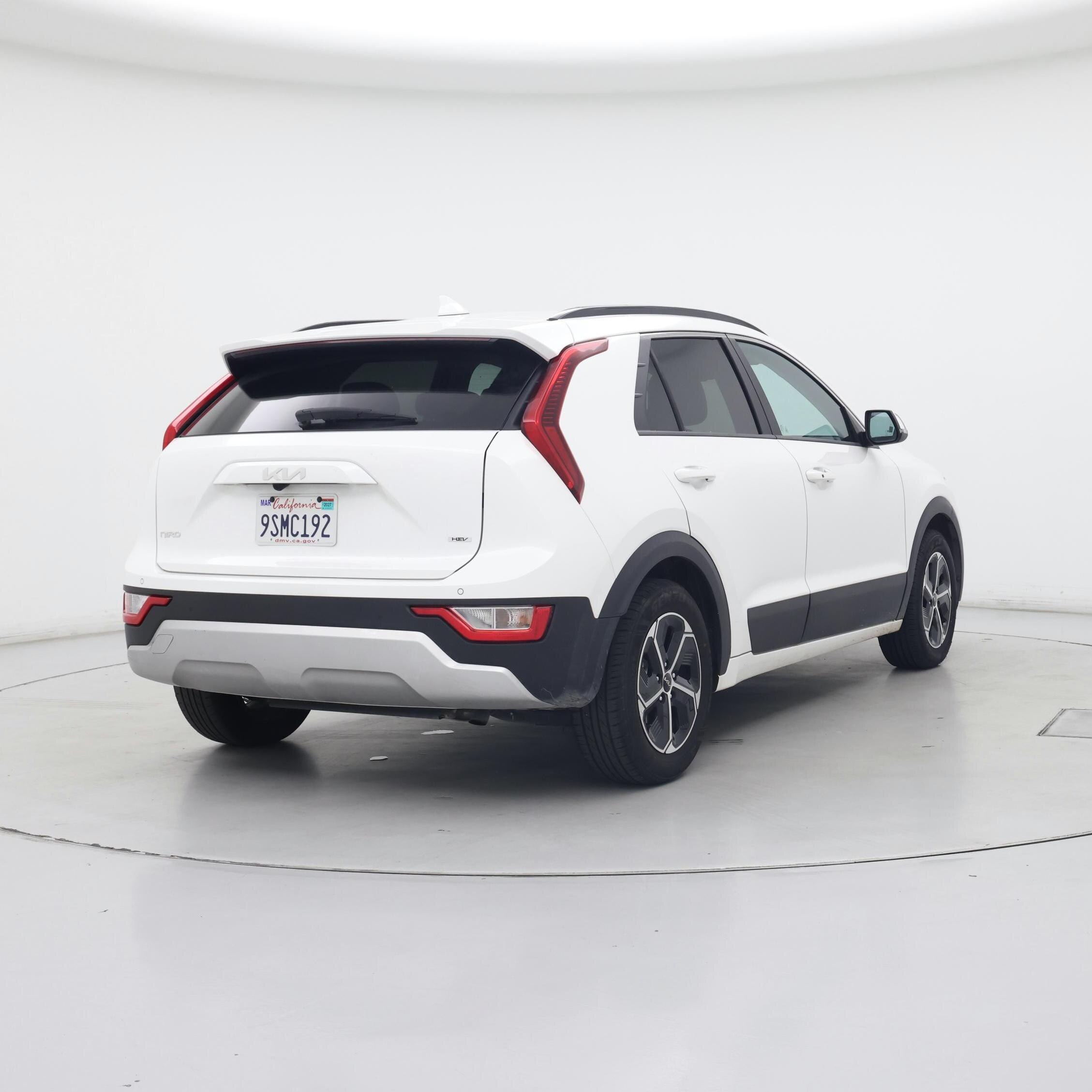 Thumbnail: 2025 Kia Niro - 8
