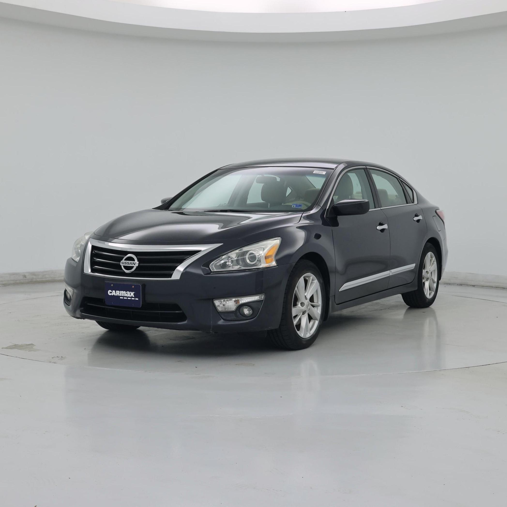Thumbnail: 2015 Nissan Altima - 4