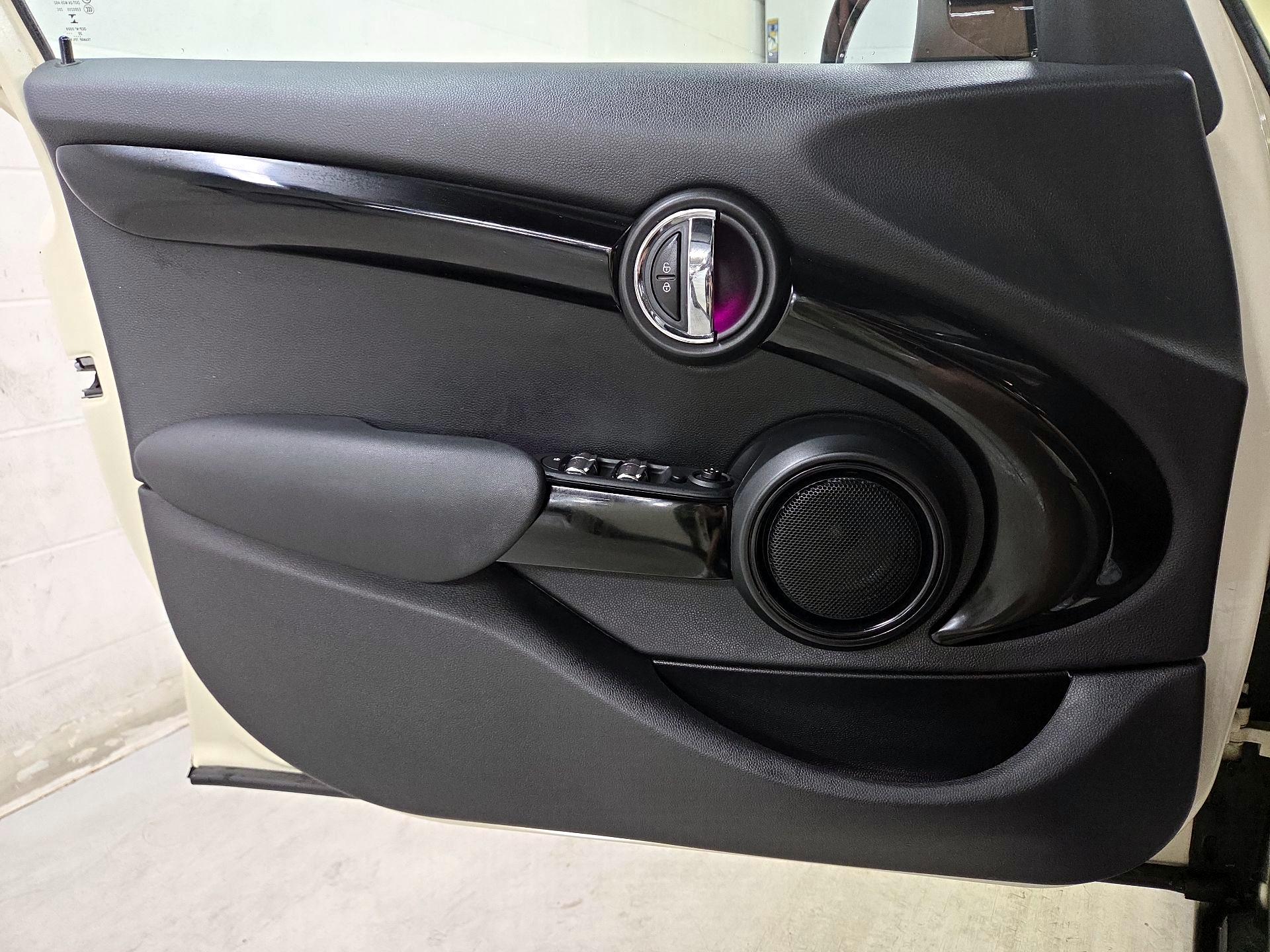 Thumbnail: 2021 MINI Cooper Hardtop - 12