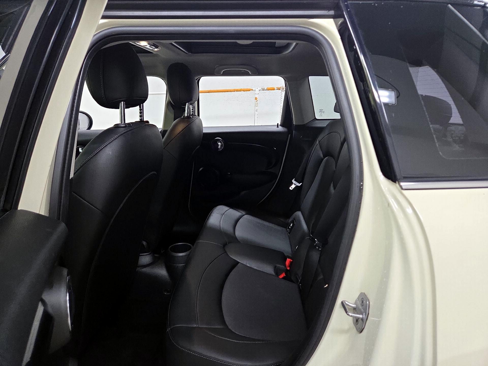 Thumbnail: 2021 MINI Cooper Hardtop - 16