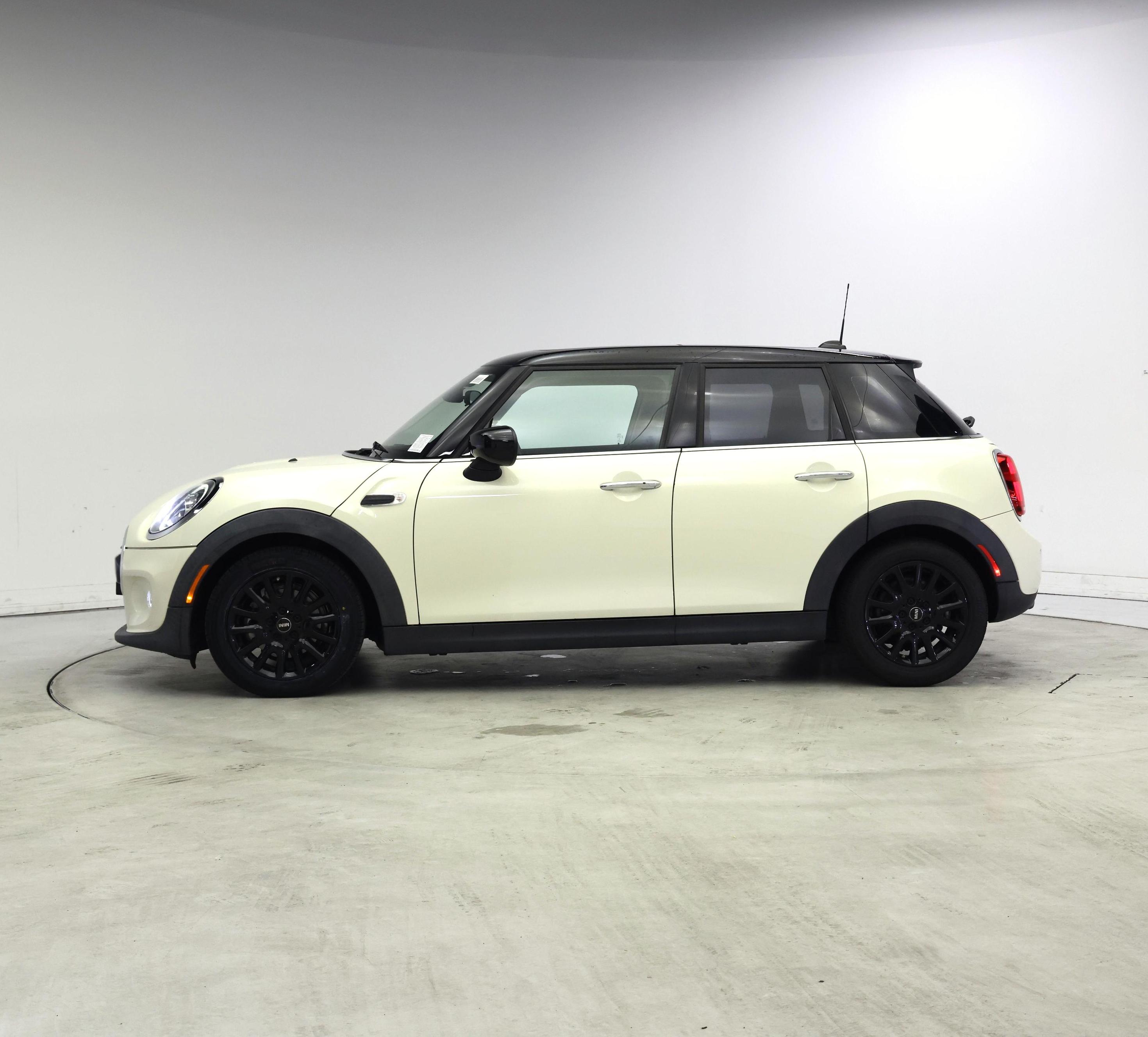 Thumbnail: 2021 MINI Cooper Hardtop - 3