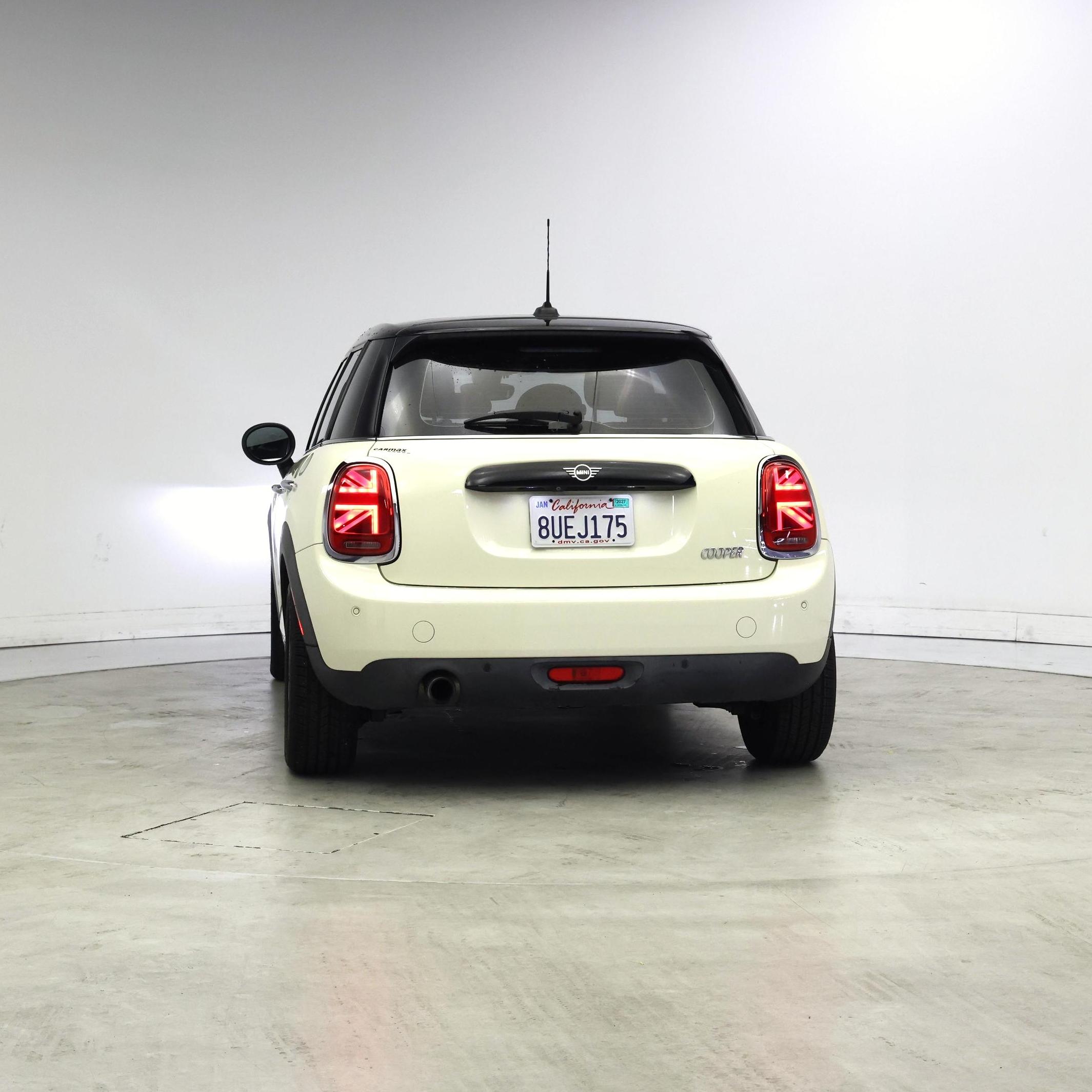 Thumbnail: 2021 MINI Cooper Hardtop - 6