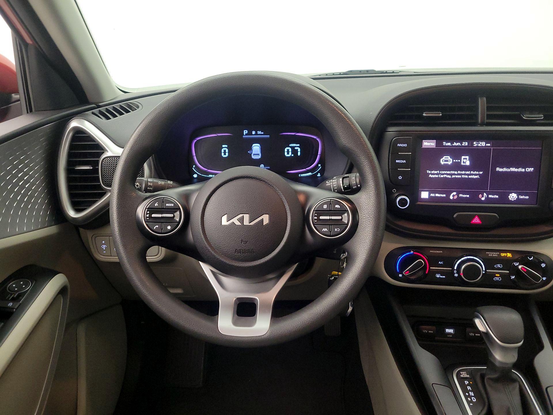 Thumbnail: 2023 Kia Soul - 10