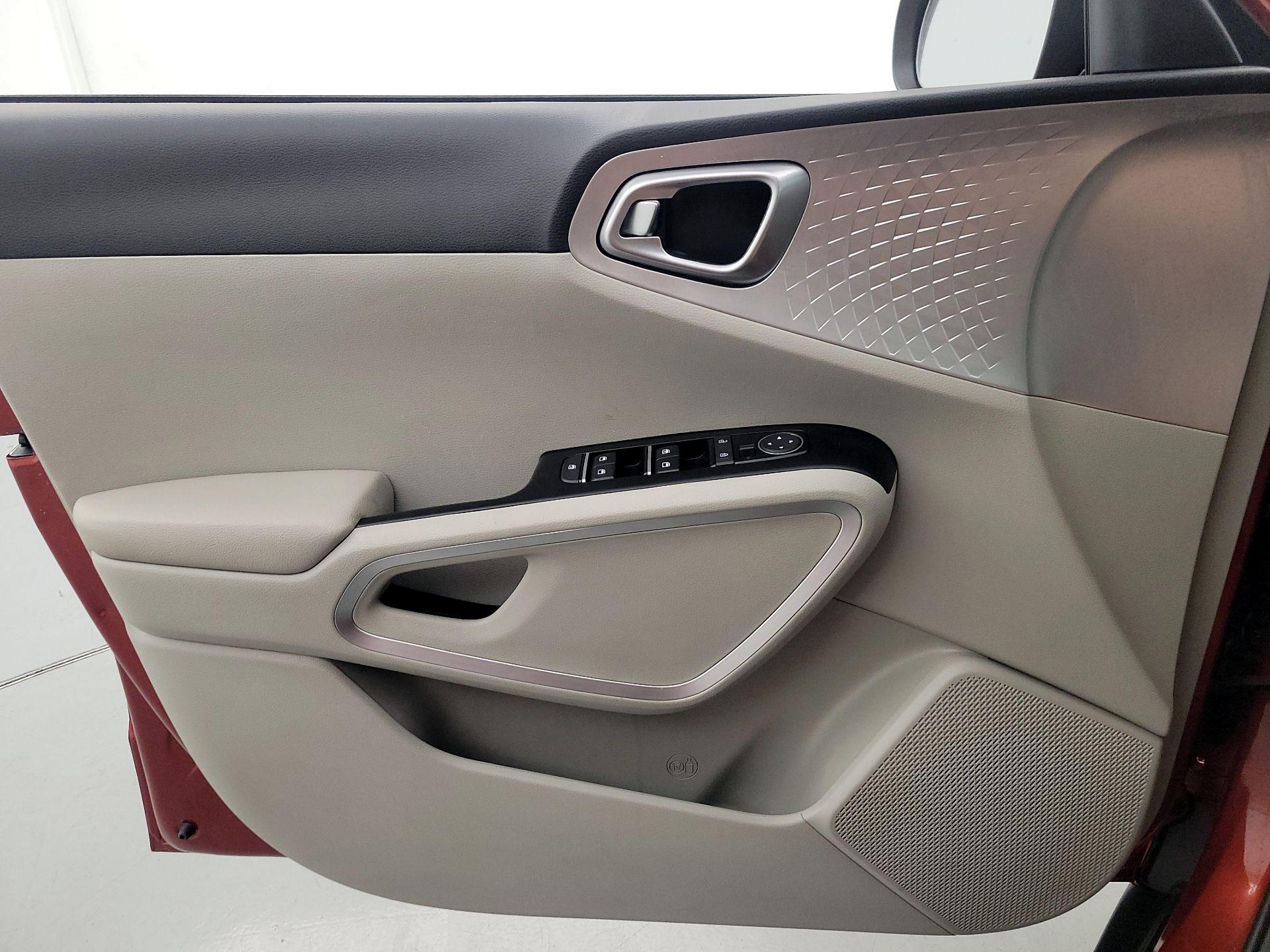 Thumbnail: 2023 Kia Soul - 12
