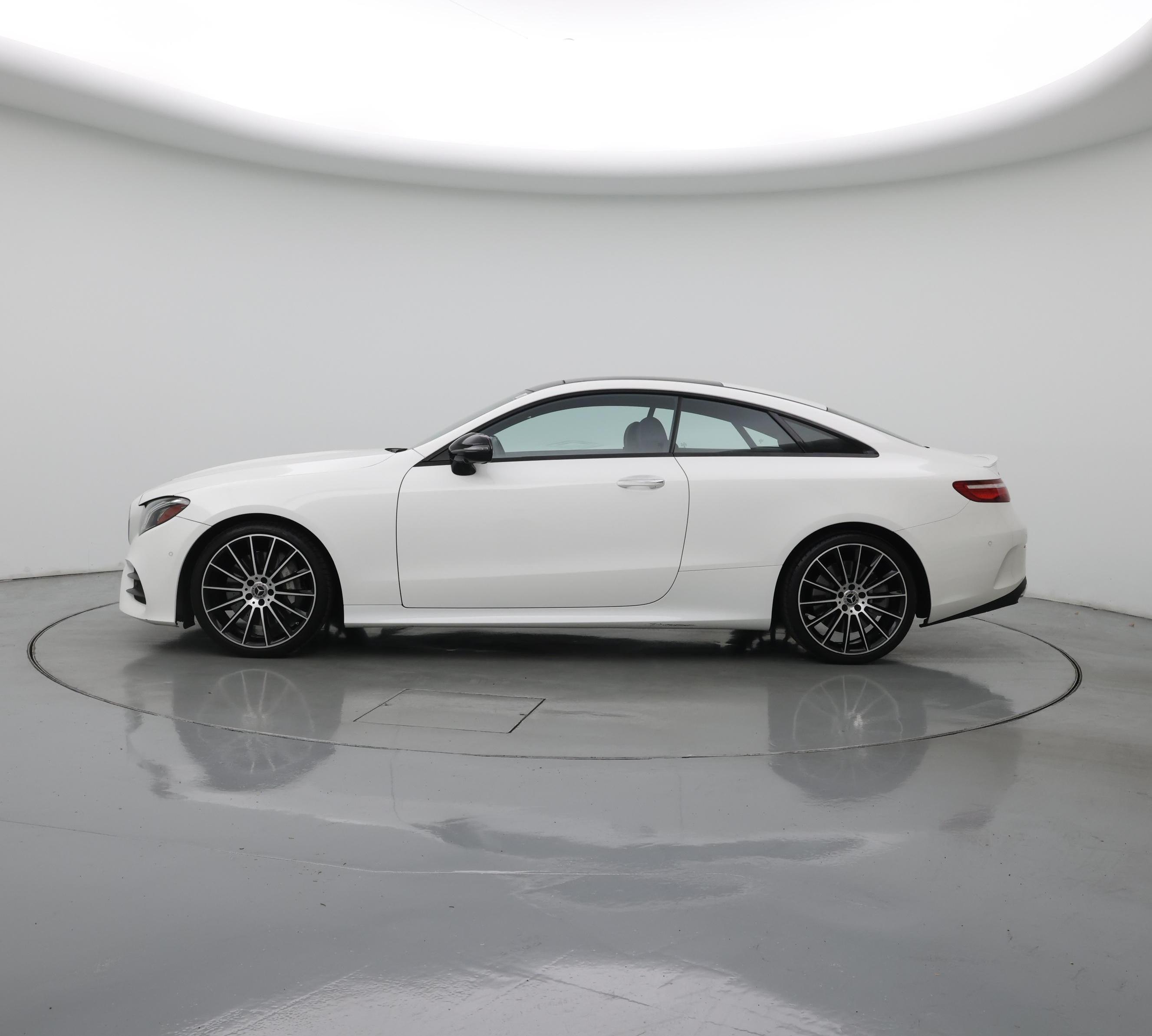 Thumbnail: 2020 Mercedes-Benz E-Class - 3
