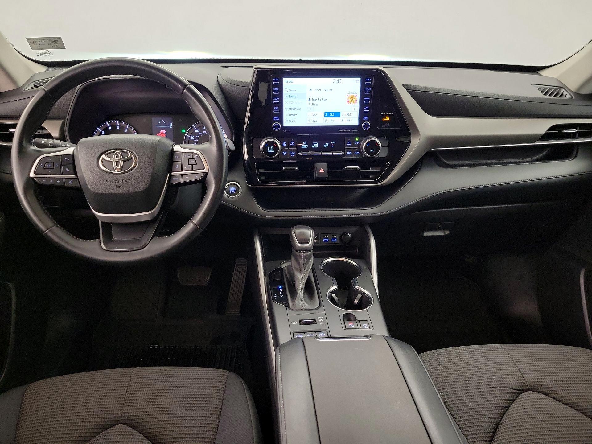 Thumbnail: 2022 Toyota Highlander - 9