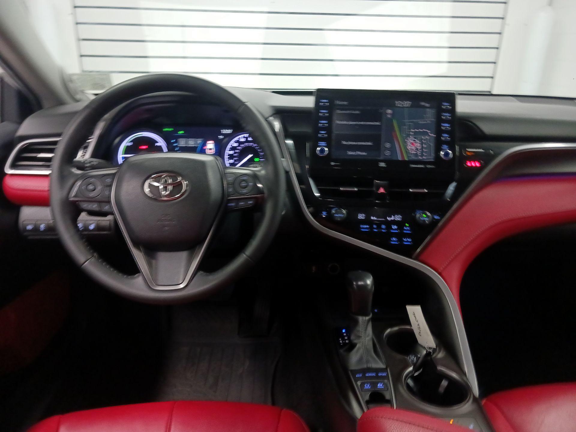 Thumbnail: 2023 Toyota Camry - 9
