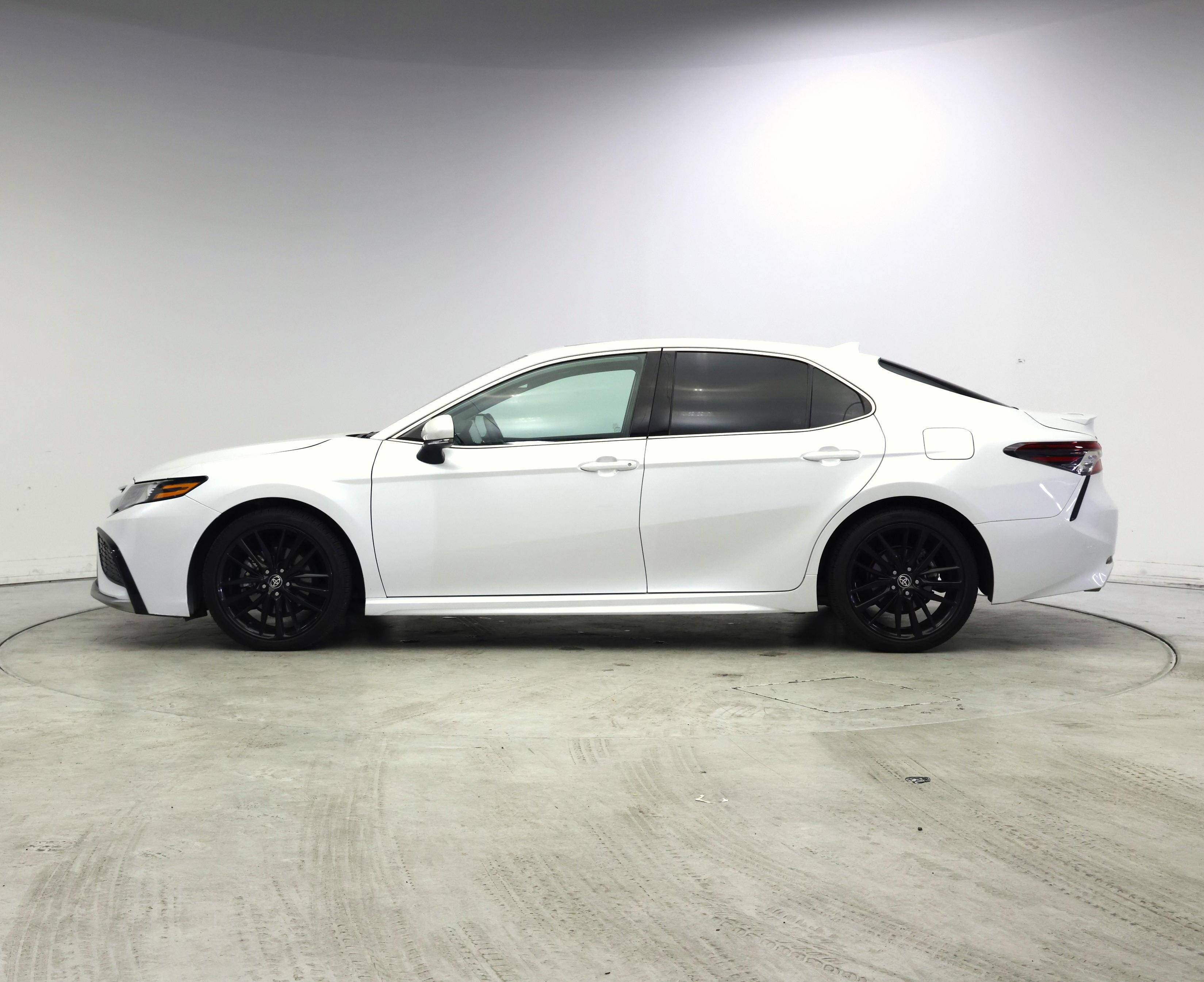 Thumbnail: 2023 Toyota Camry - 3